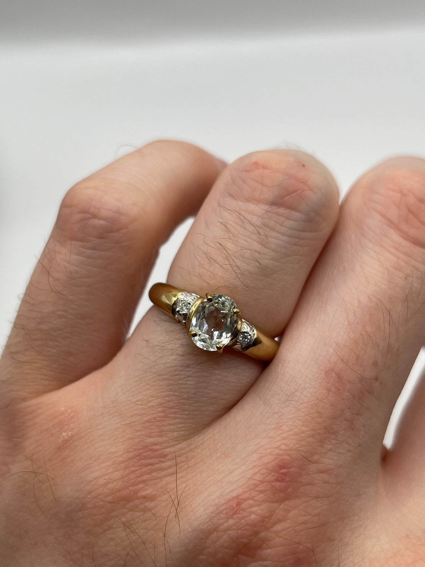 9ct gold quartz and diamond ring