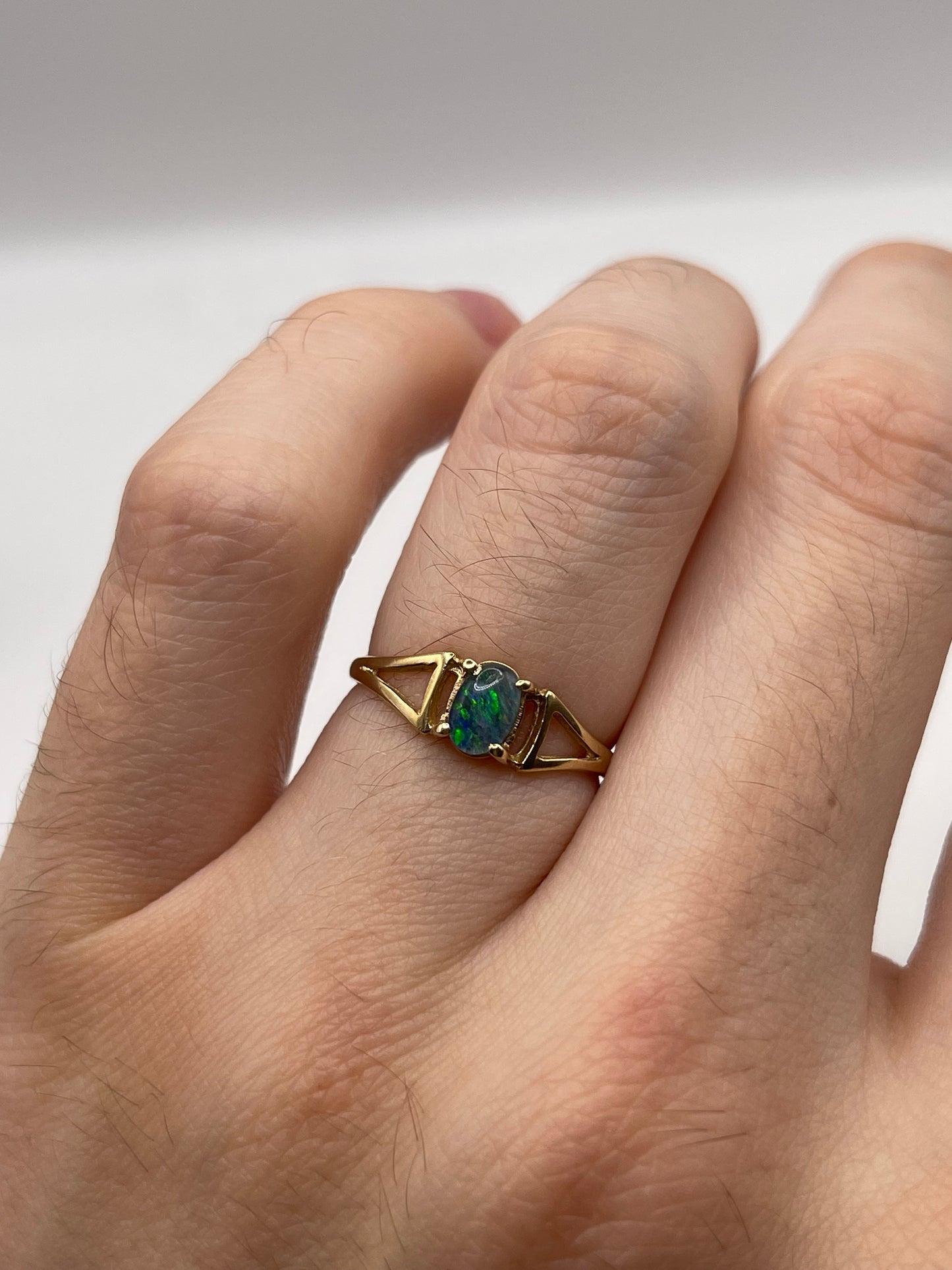 9ct gold black opal ring