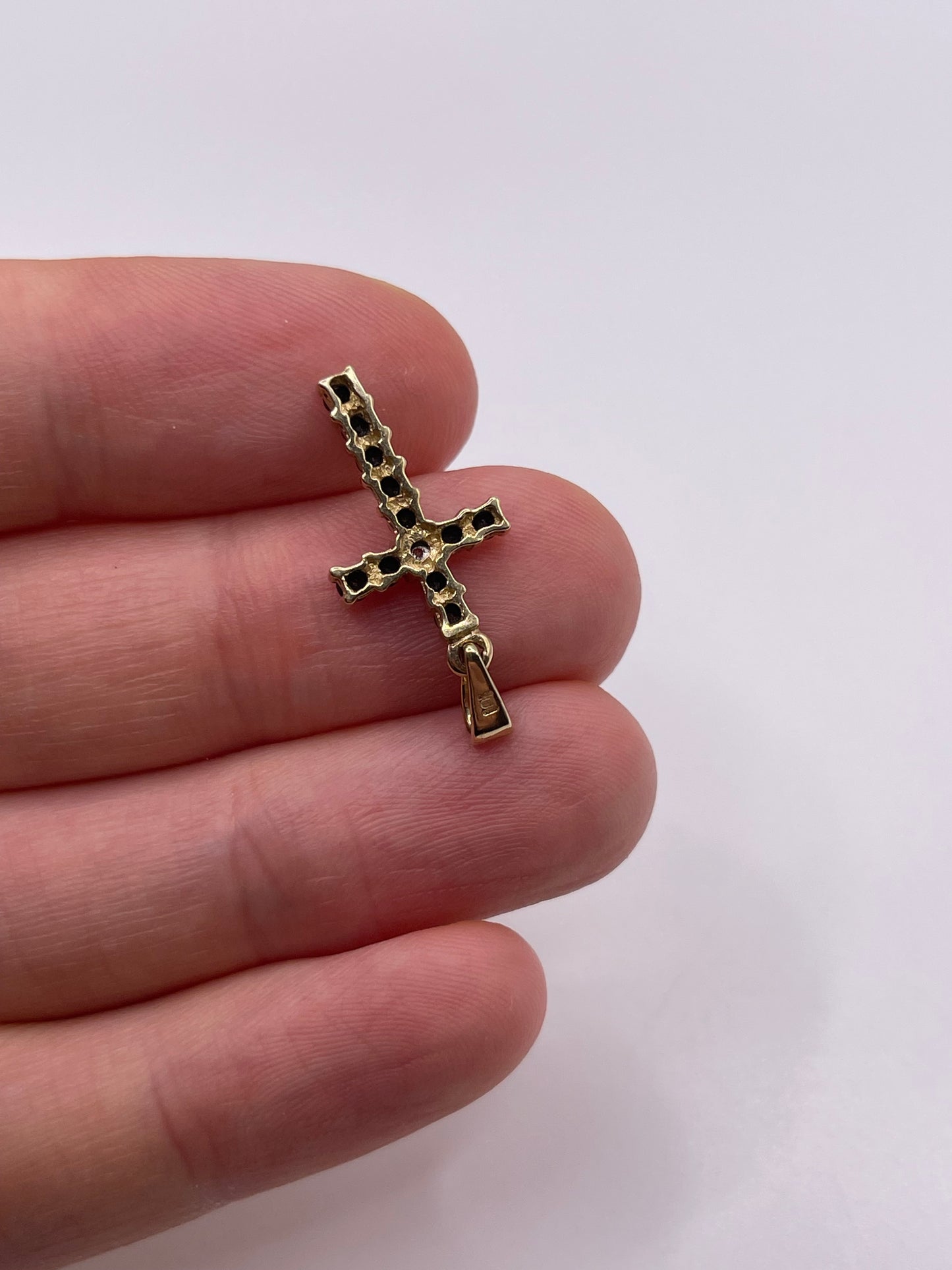 9ct gold diamond cross pendant