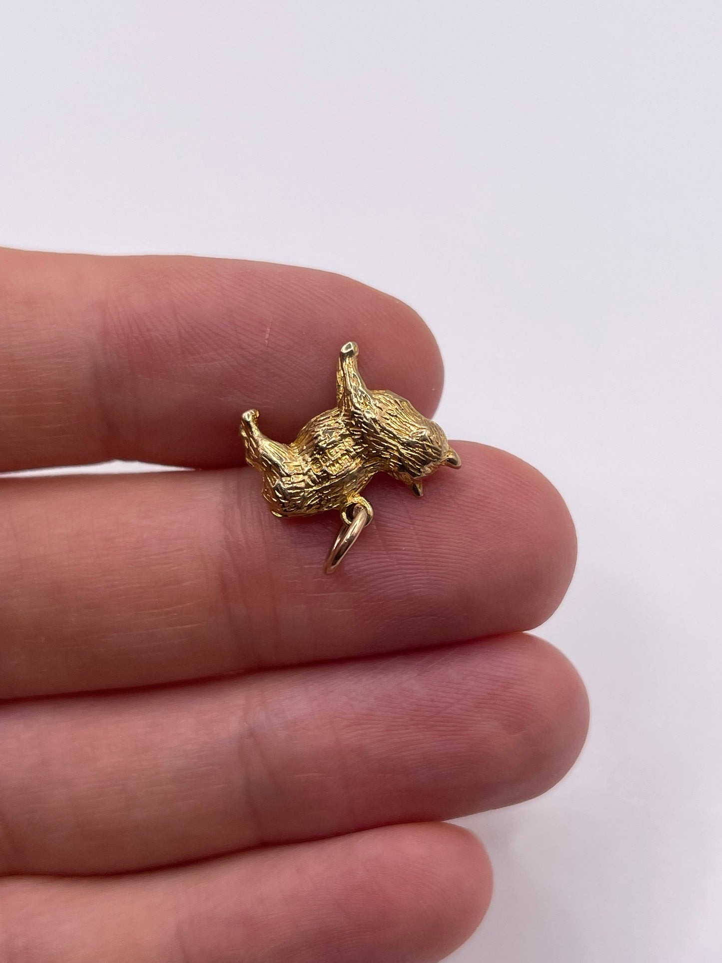 9ct gold cat charm