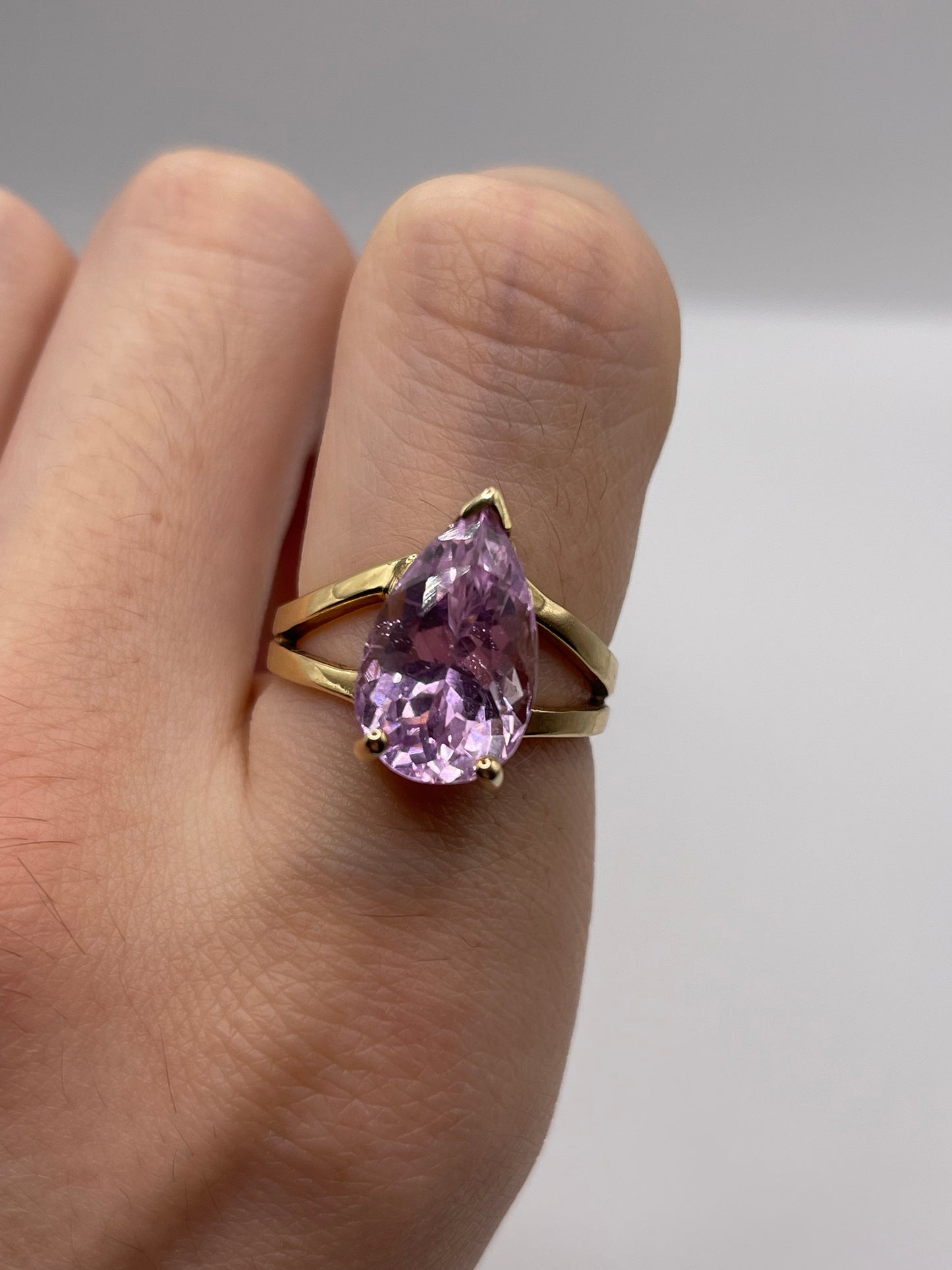 14ct gold kunzite ring