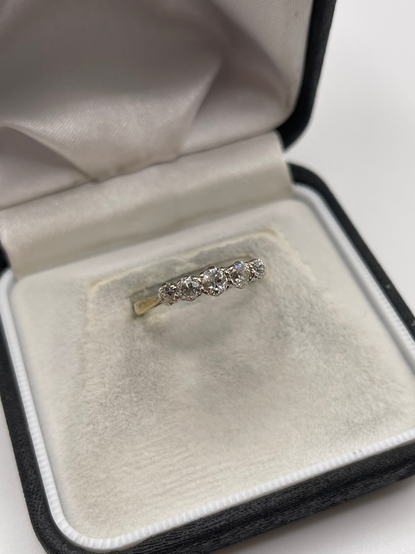 18ct gold 75 point old cut diamond ring