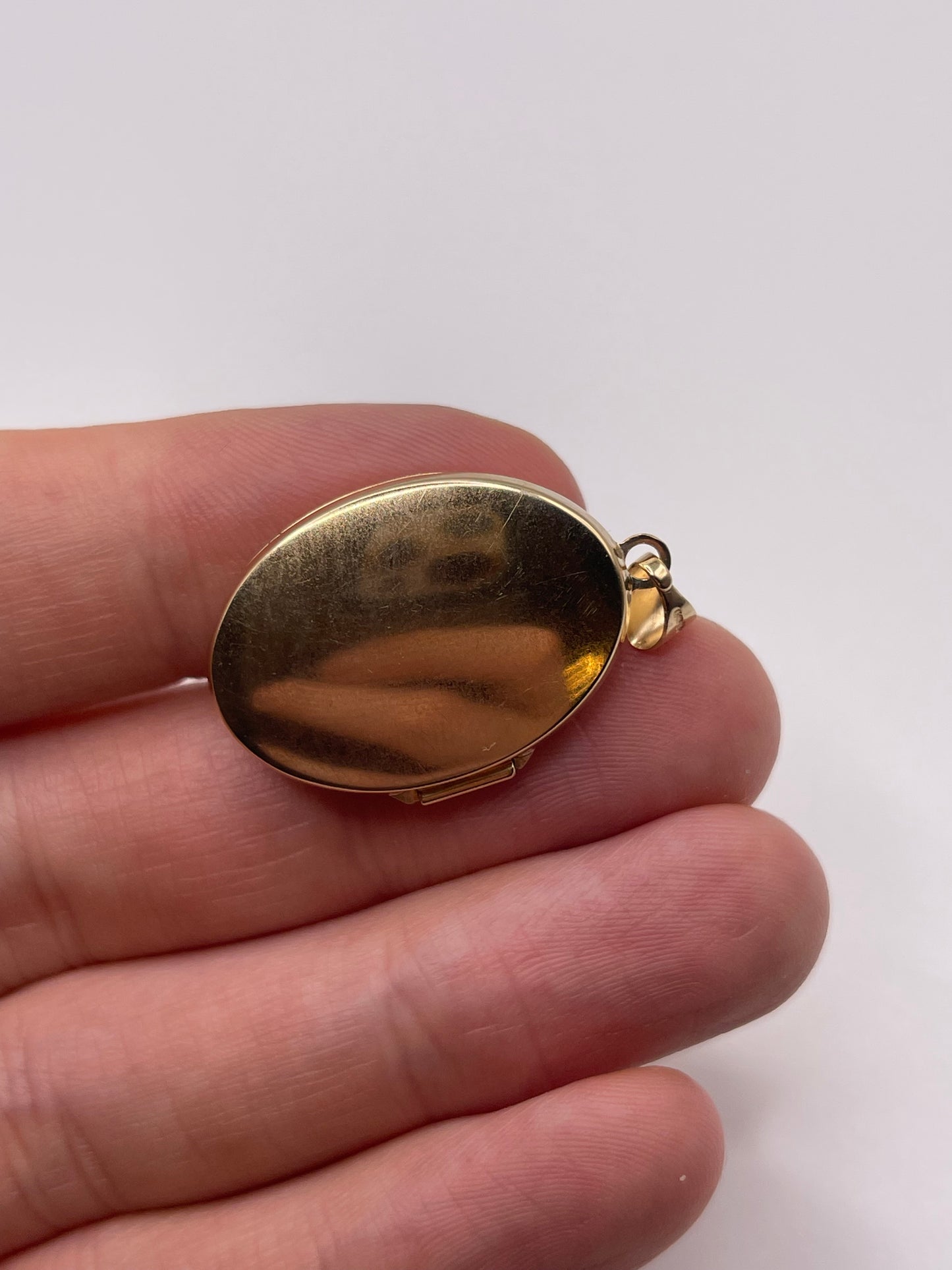 9ct gold locket