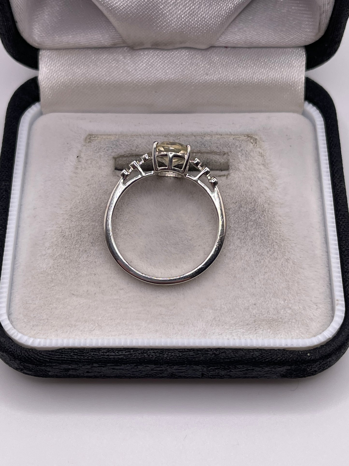 Silver gemstone ring