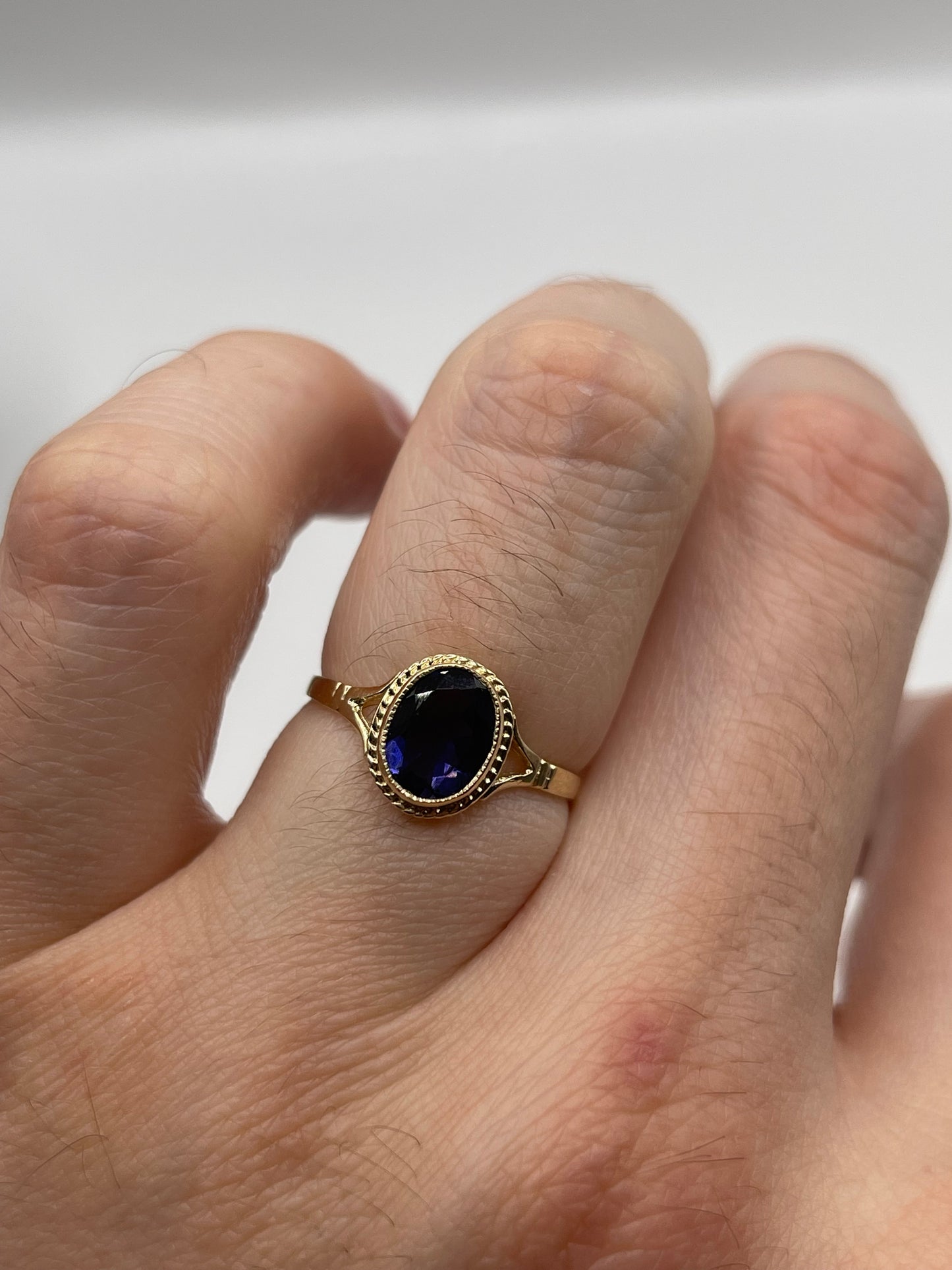 9ct gold iolite ring