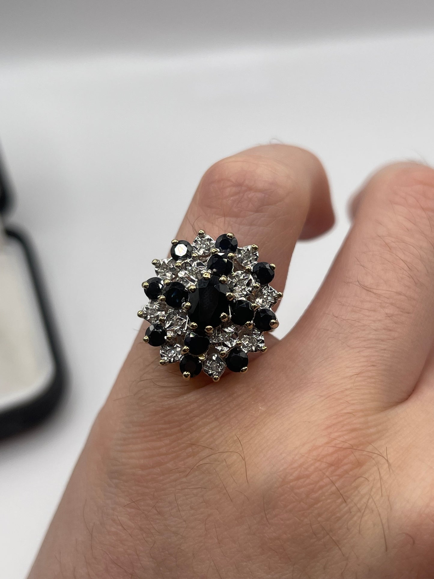 9ct gold sapphire and diamond ring