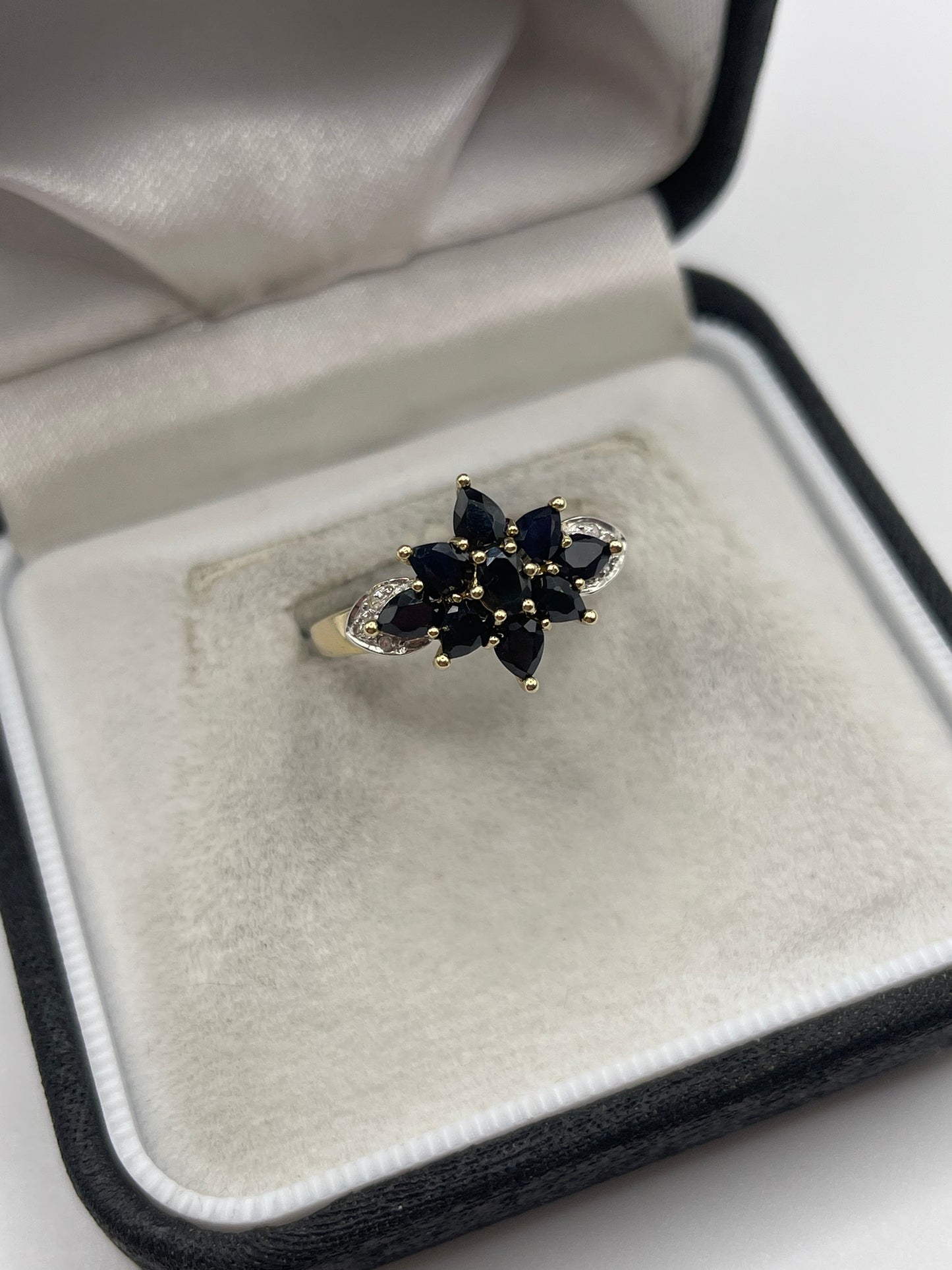 9ct gold sapphire and diamond ring