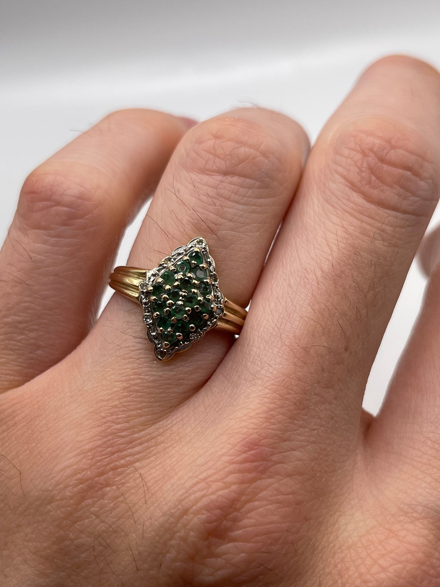 9ct gold emerald and diamond ring