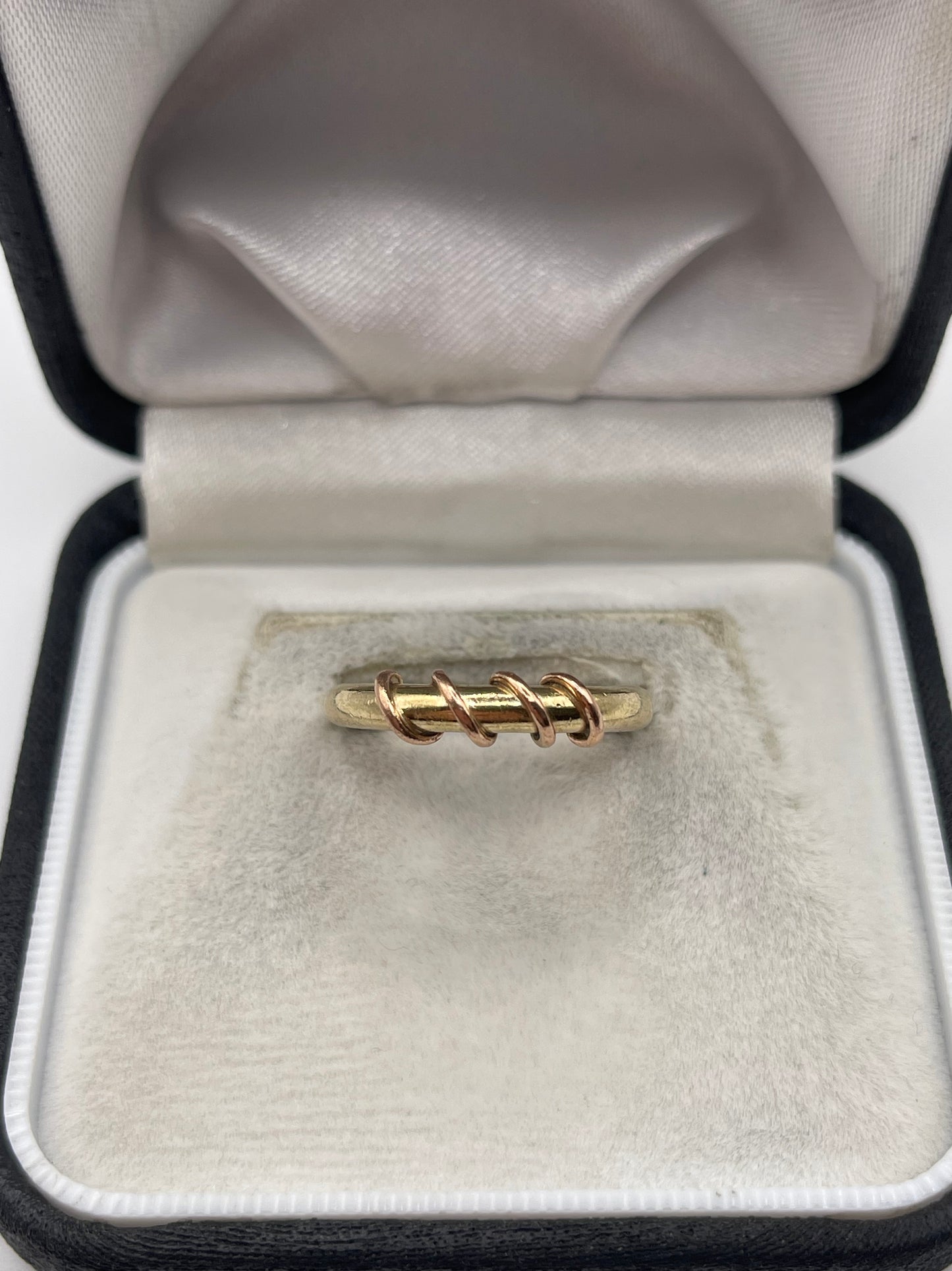 9ct gold two tone band