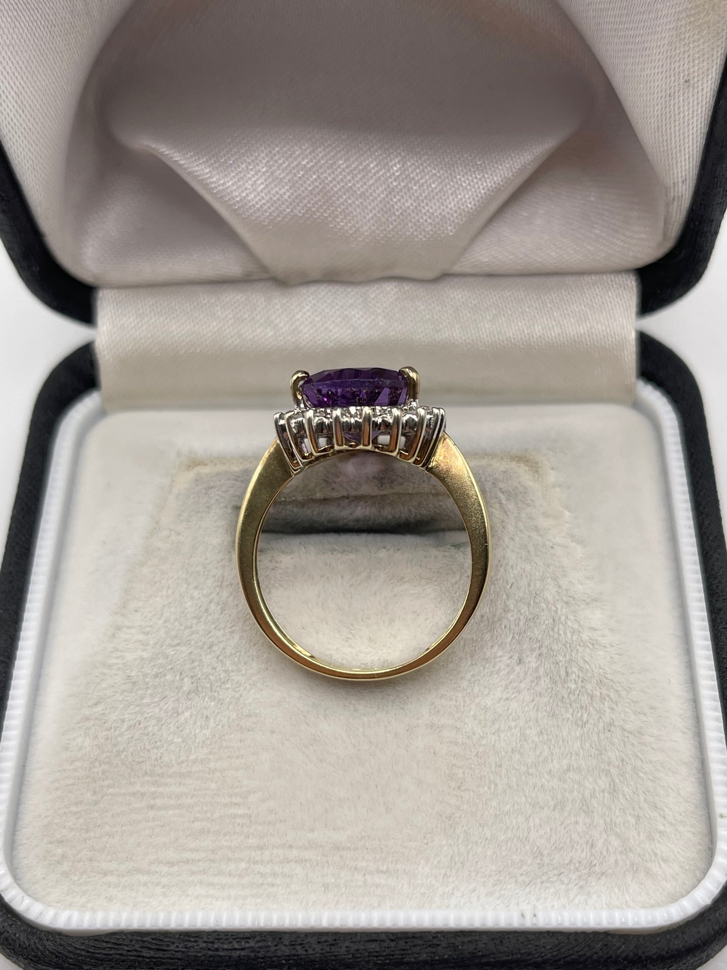 9ct gold amethyst and diamond ring