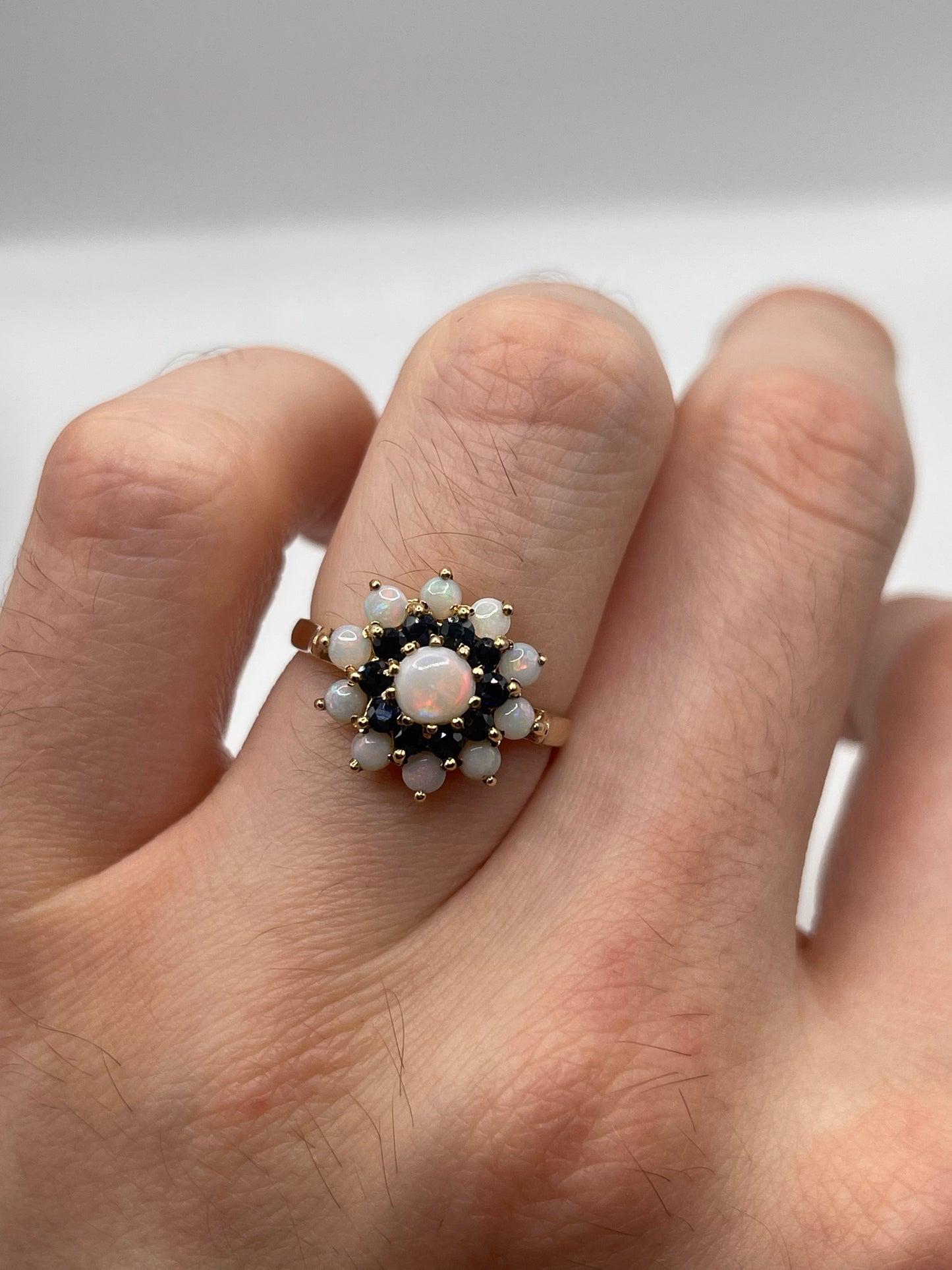 9ct gold opal and sapphire ring