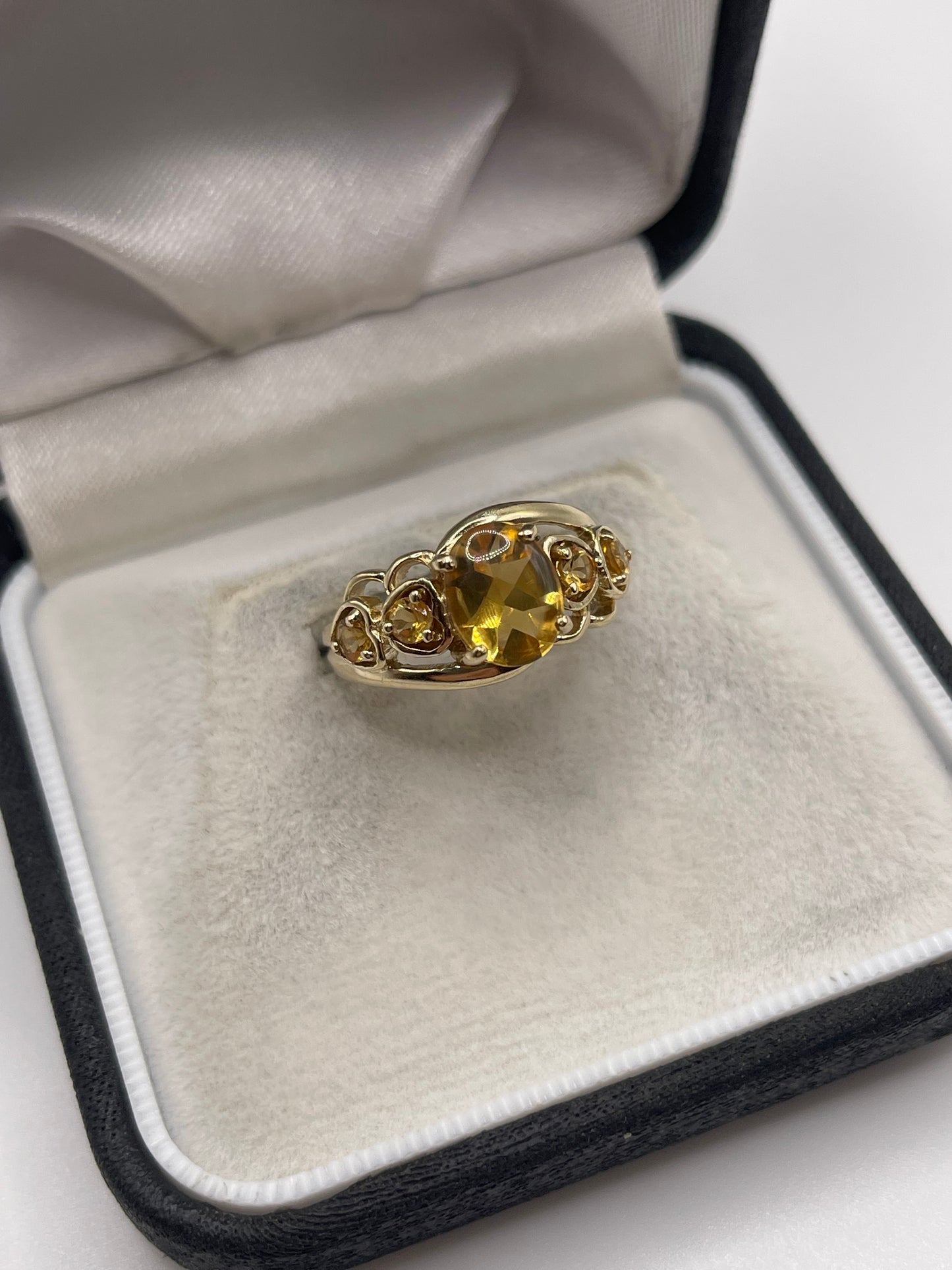 9ct gold citrine ring