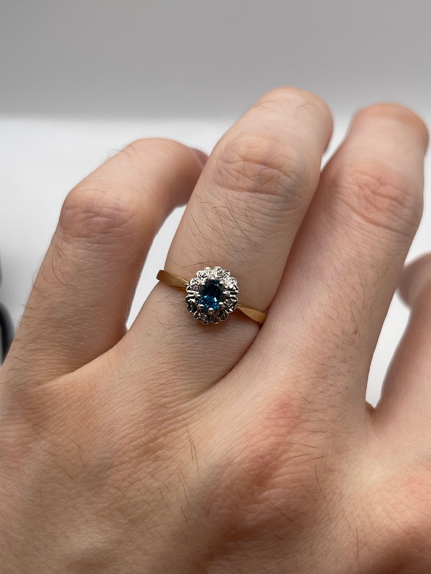 9ct gold topaz and diamond ring