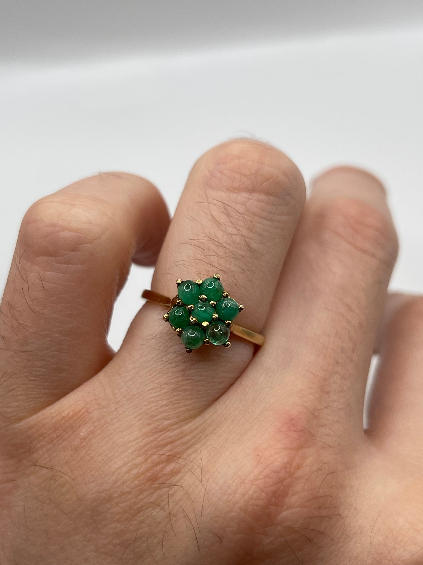 9ct gold cabochon emerald ring