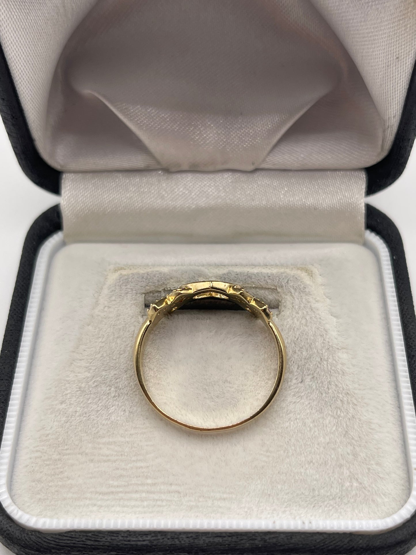 9ct gold pink sapphire and diamond ring