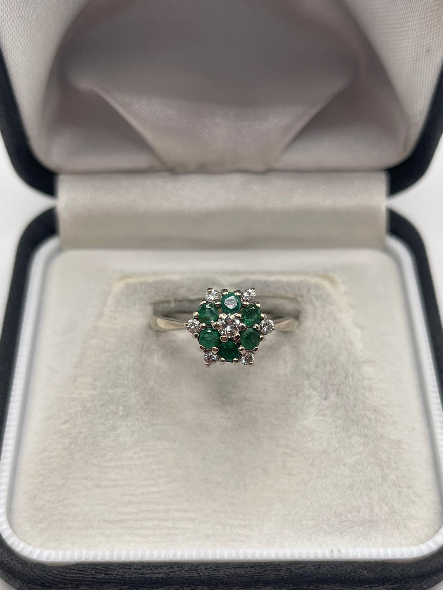 18ct white gold emerald and diamond ring