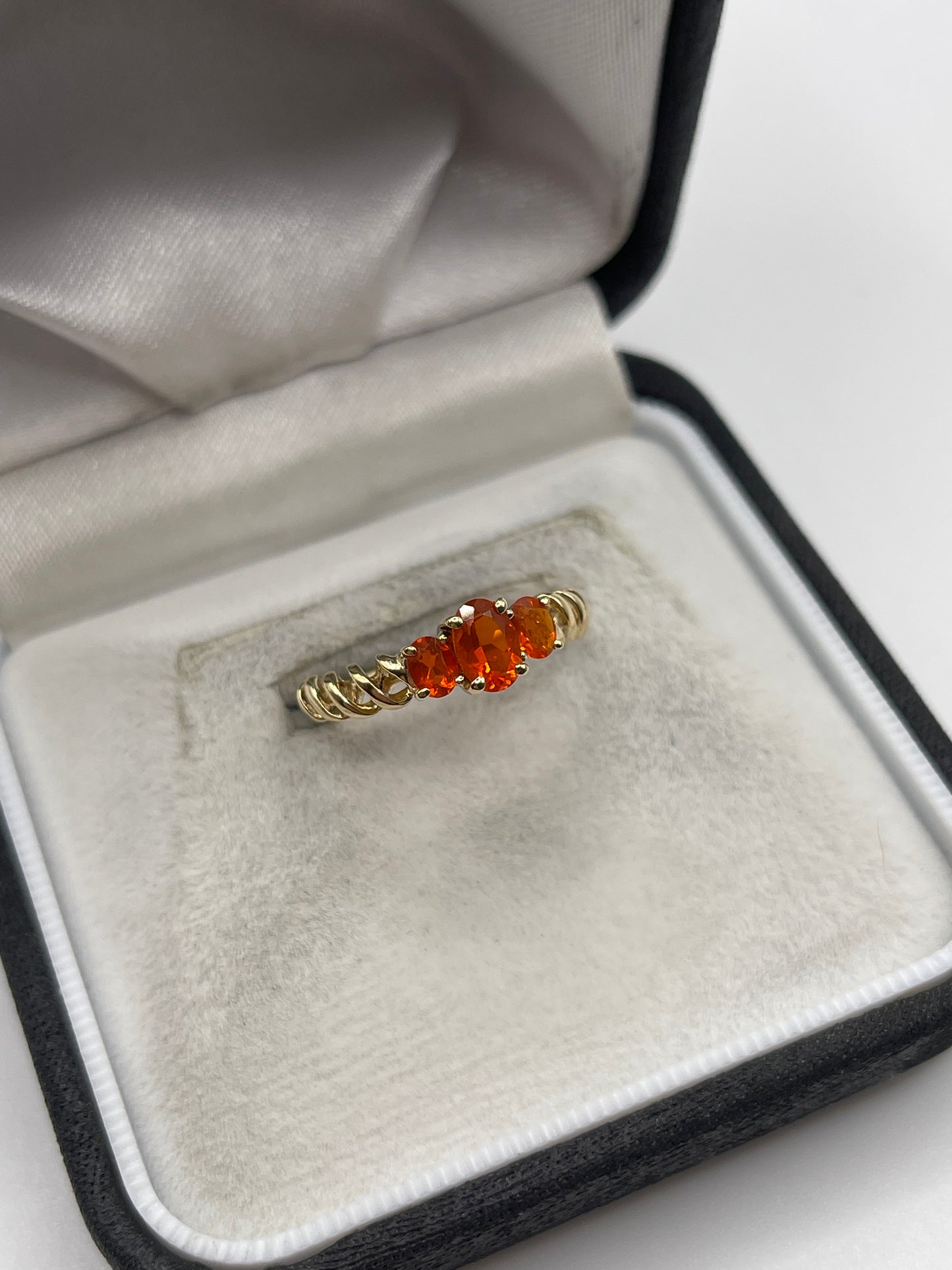 9ct gold fire opal ring