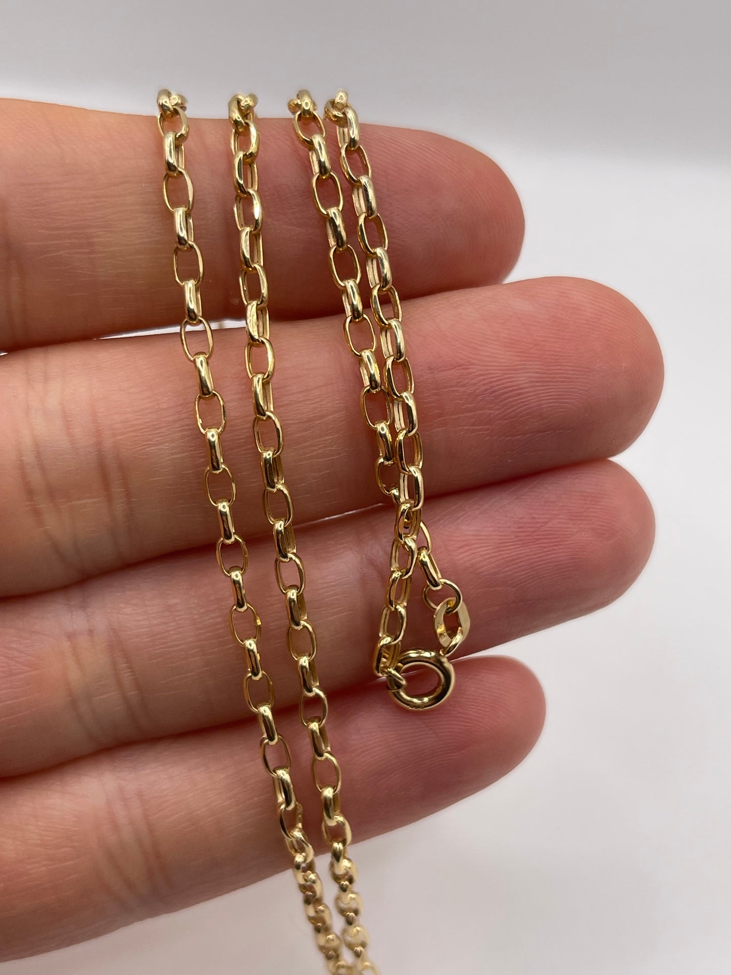 9ct gold chain 521