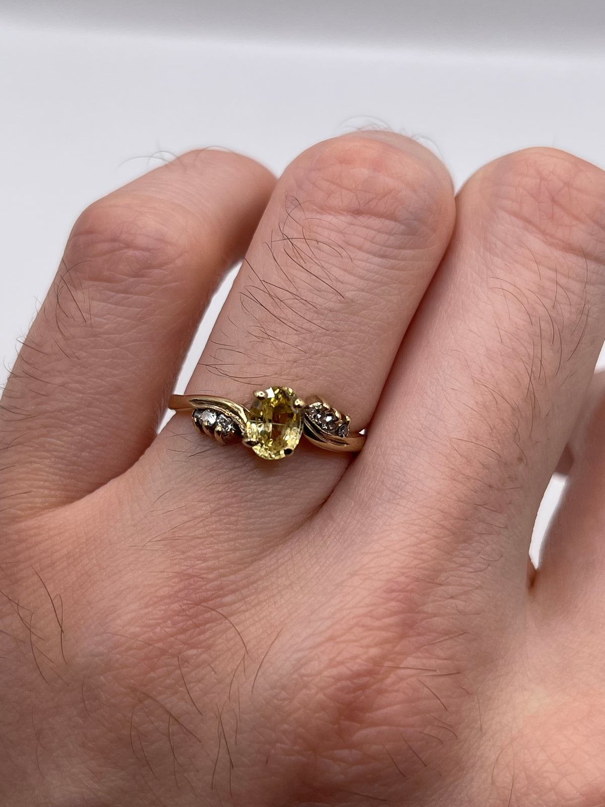 9ct gold yellow sapphire and diamond ring