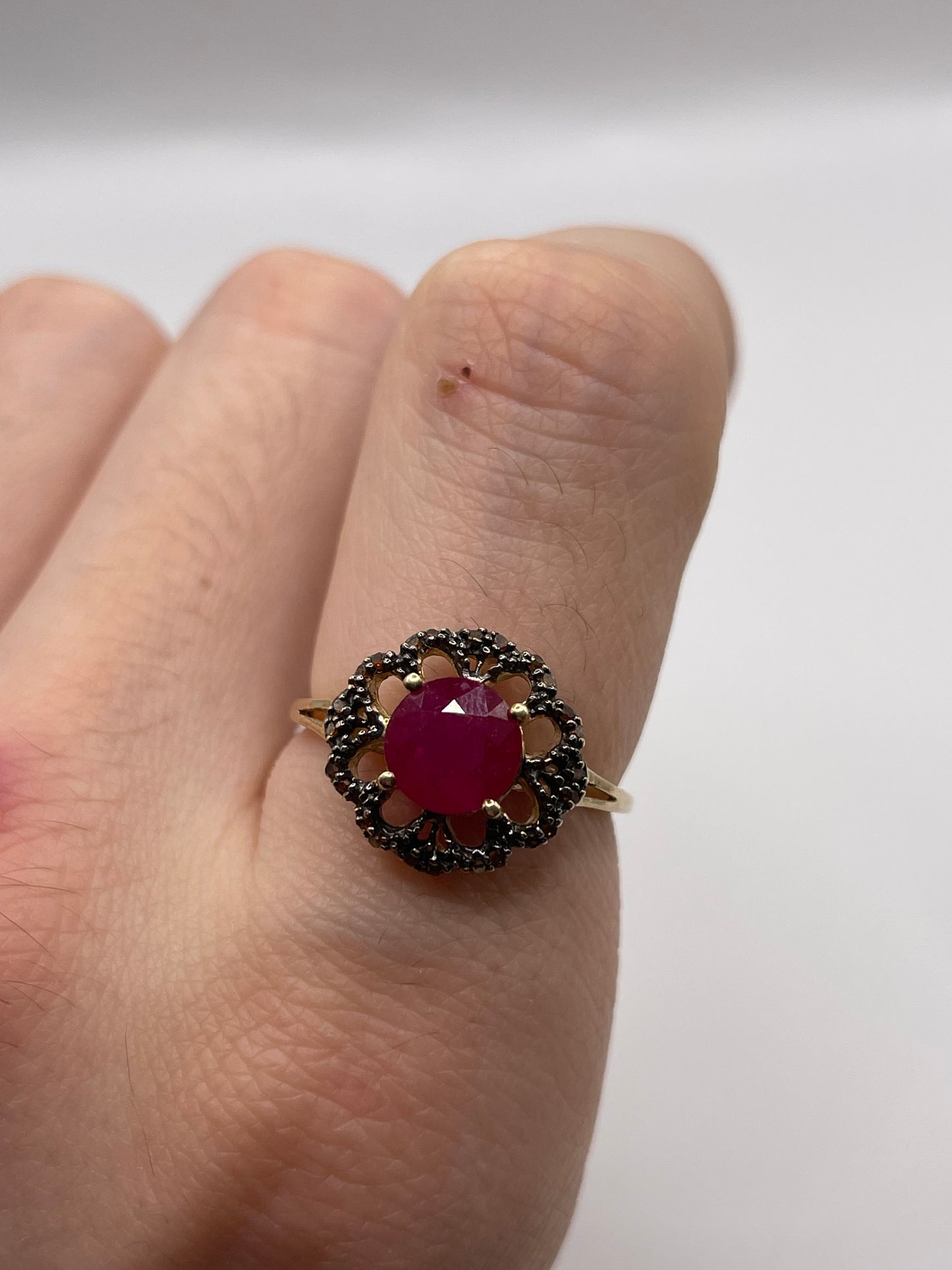 9ct gold ruby and diamond ring