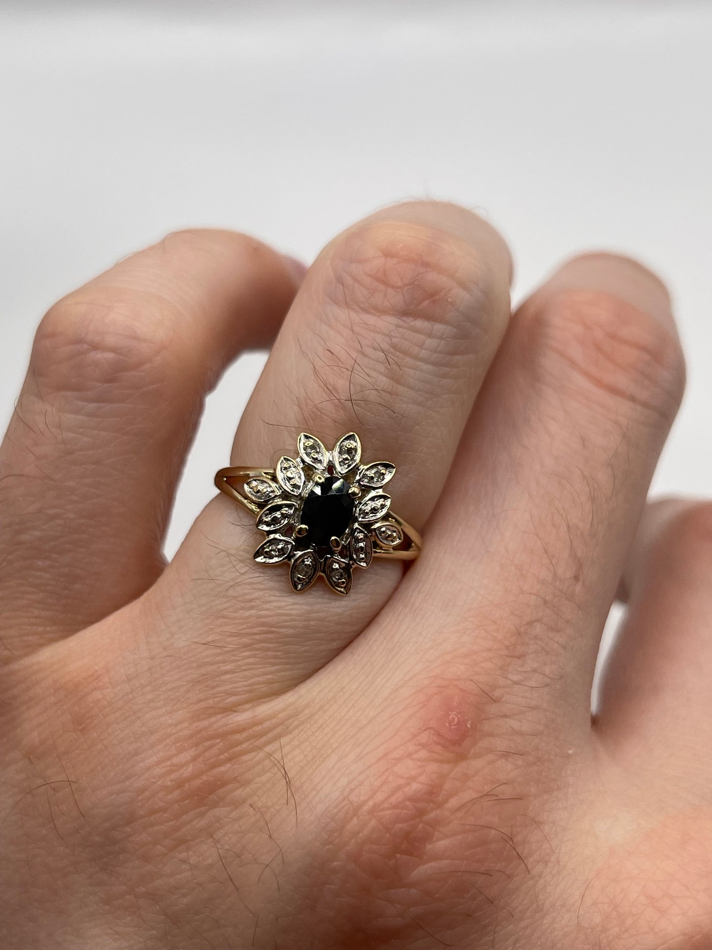 9ct gold sapphire and diamond ring