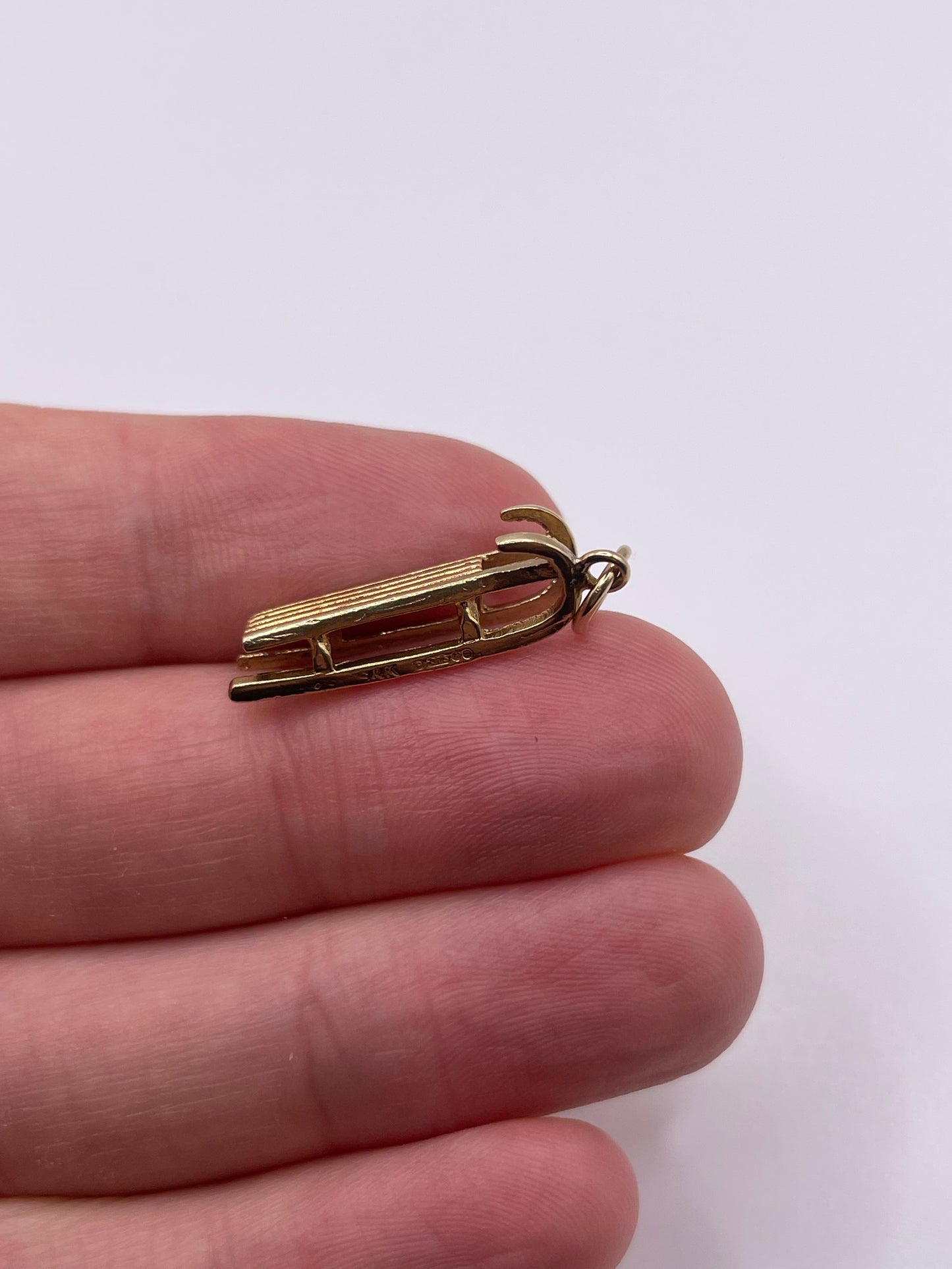 9ct gold sled charm