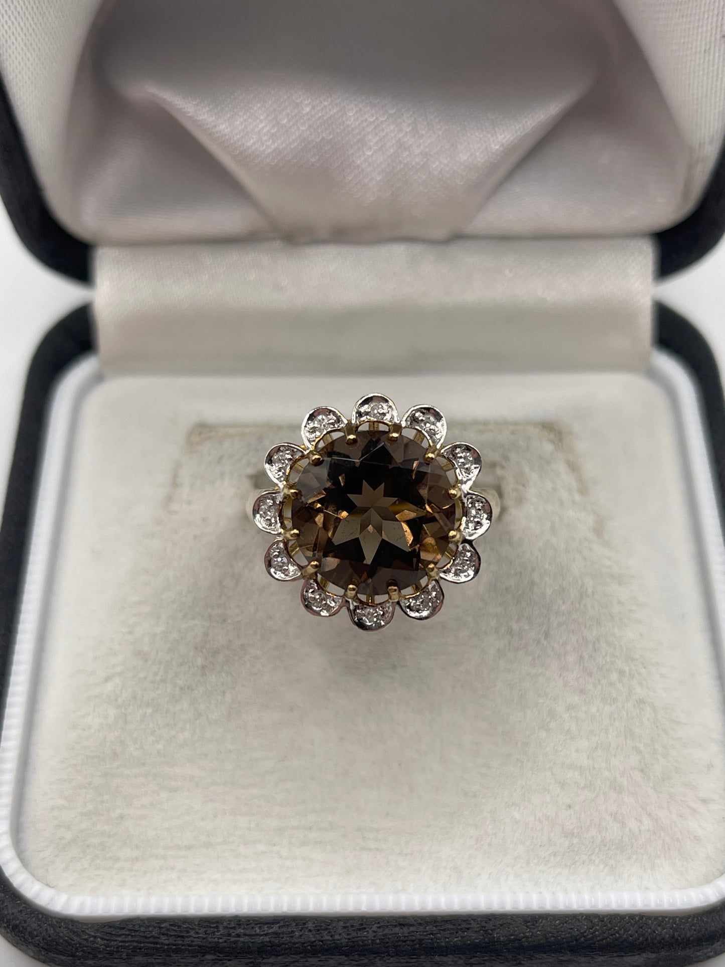 9ct gold Smokey quartz and diamond ring