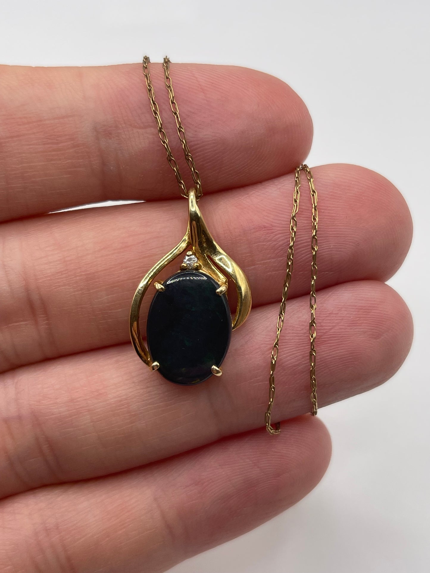 9ct gold opal and diamond necklace