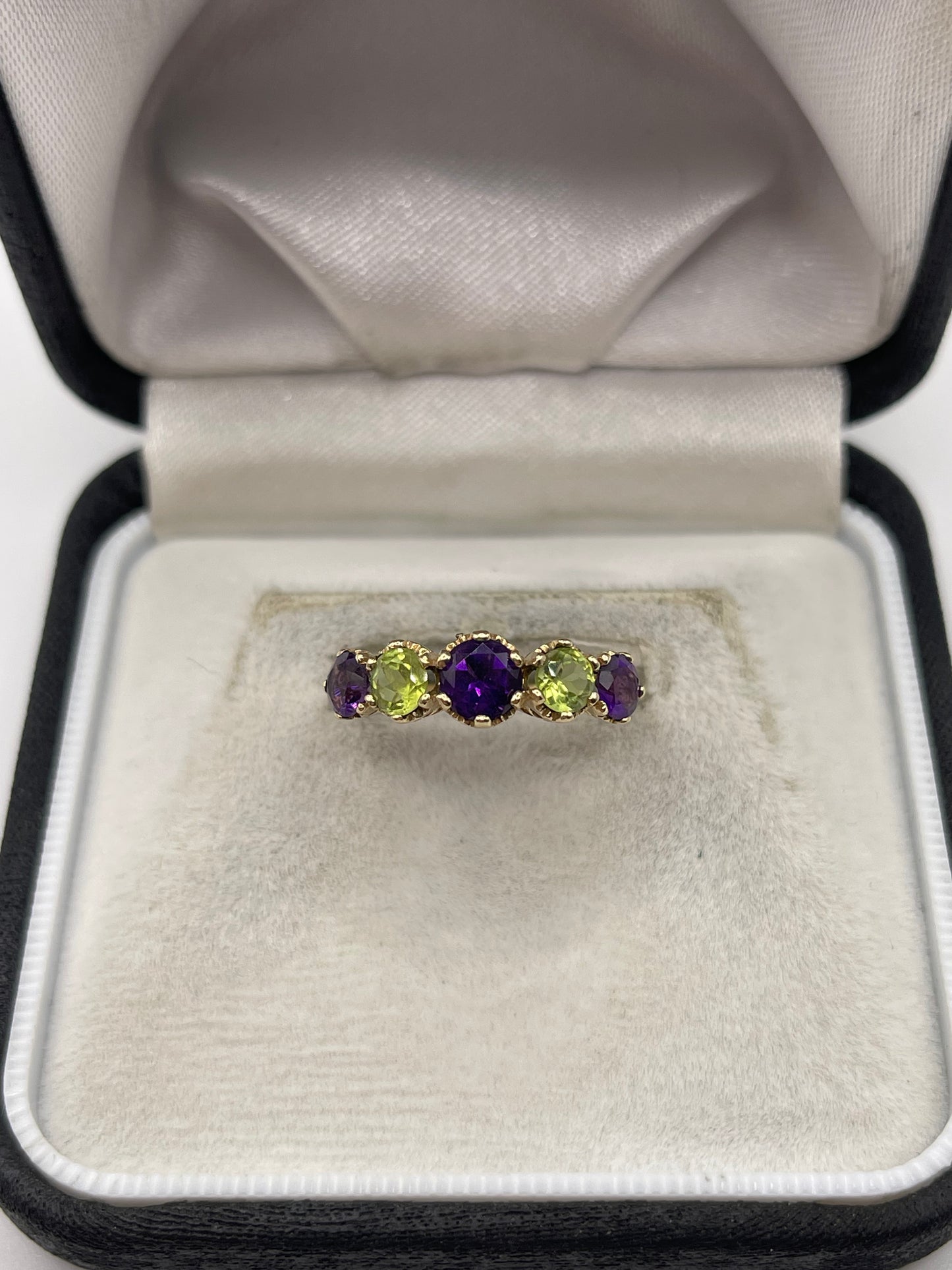 9ct gold amethyst and peridot ring