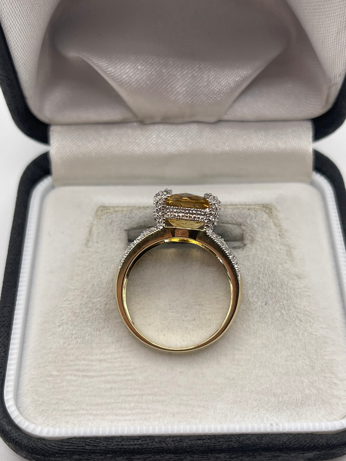 9ct gold citrine and diamond ring