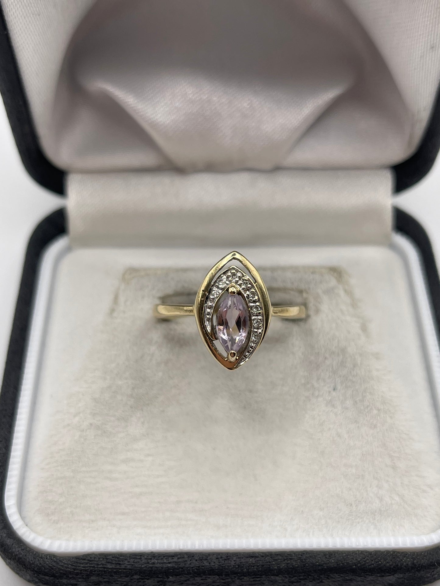 9ct gold amethyst and diamond ring