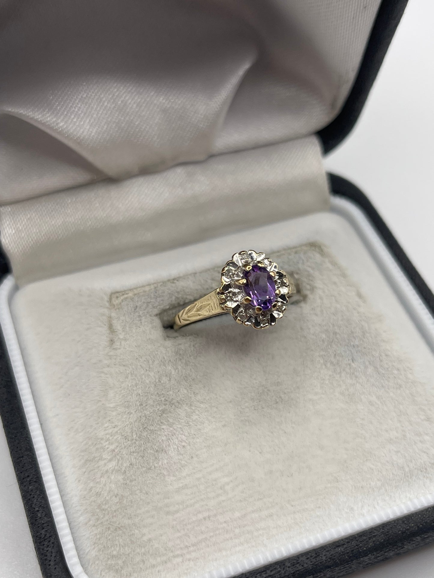 9ct gold amethyst and diamond ring
