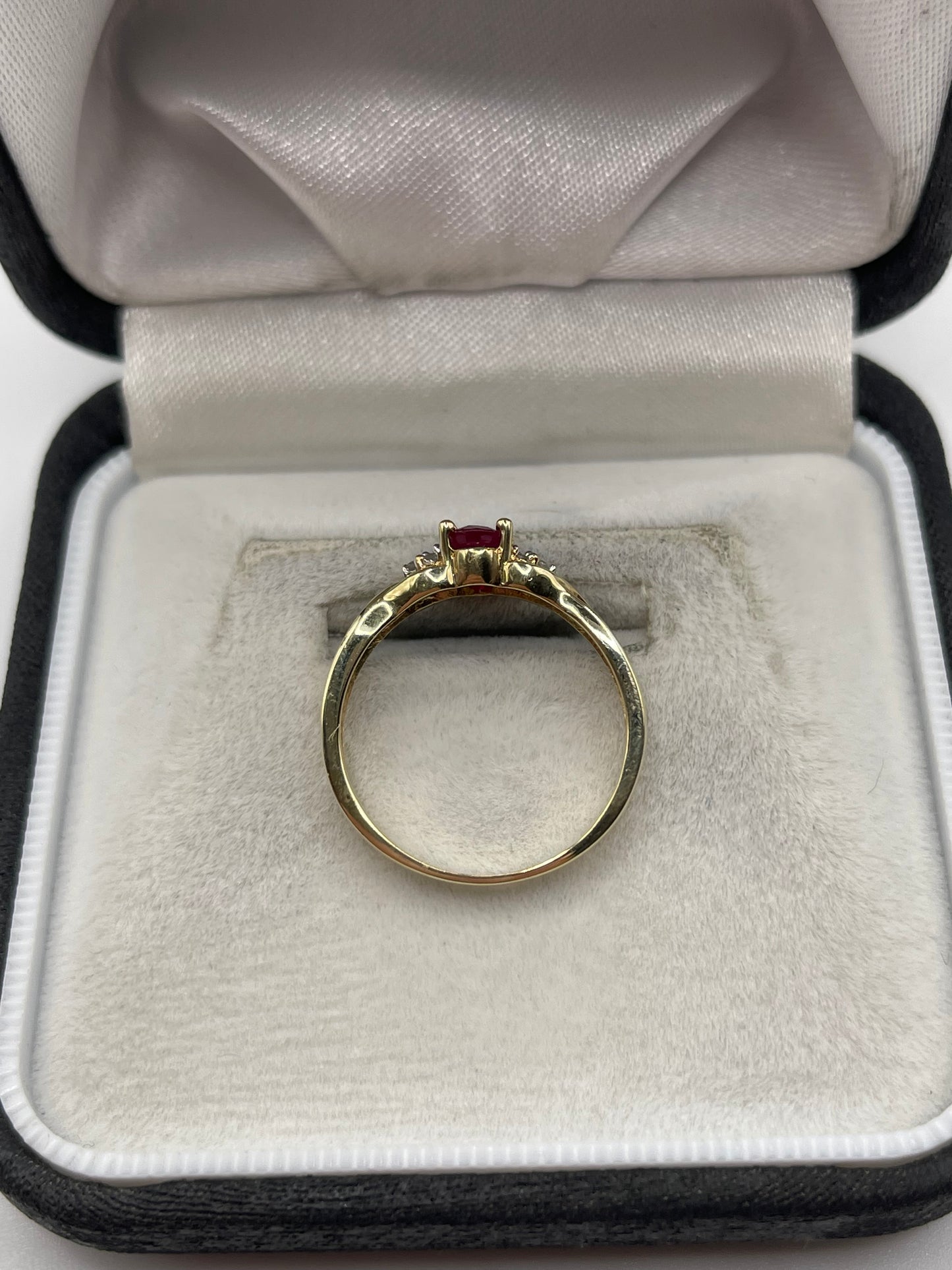 9ct gold ruby and diamond ring