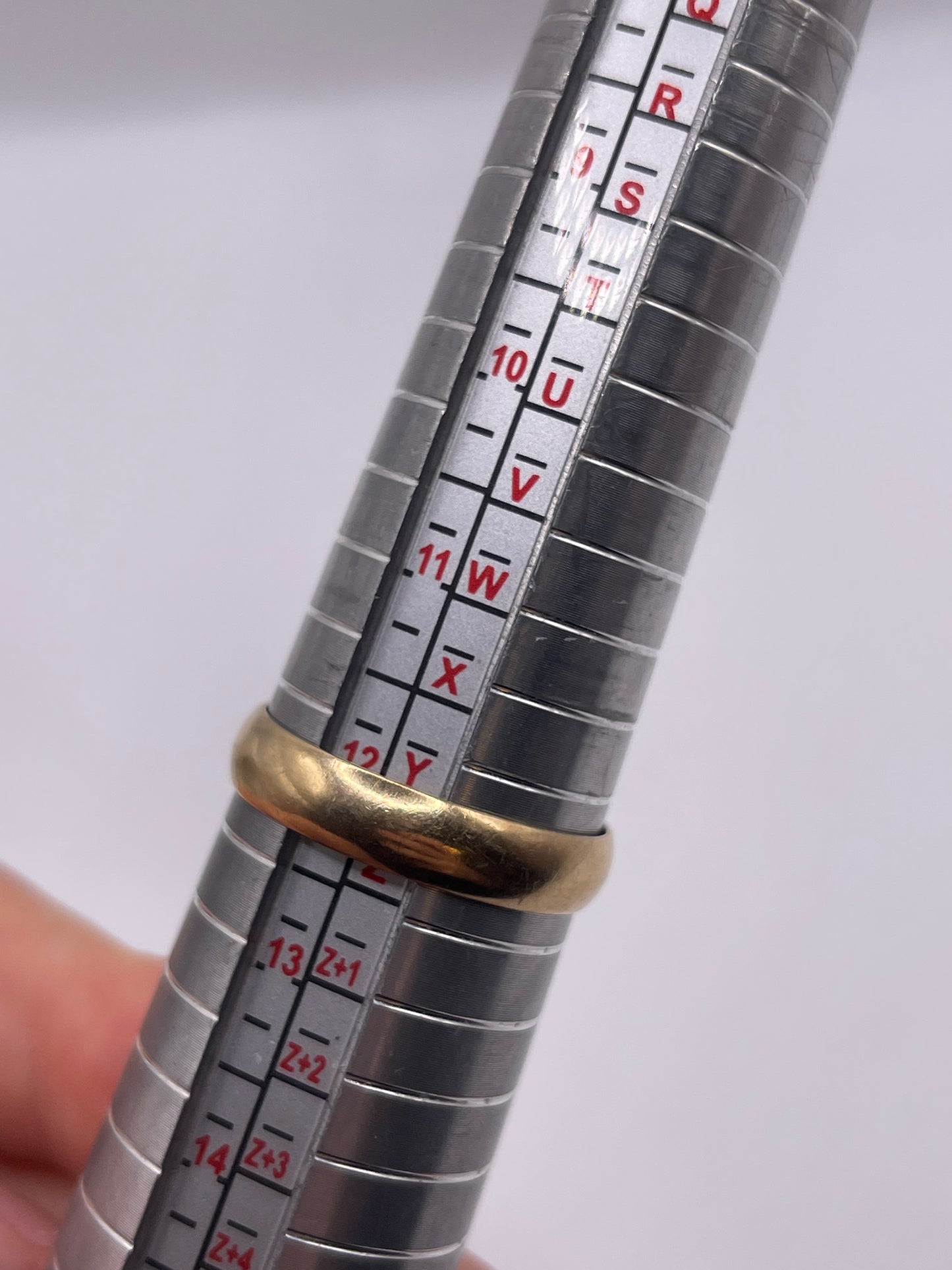 9ct gold band