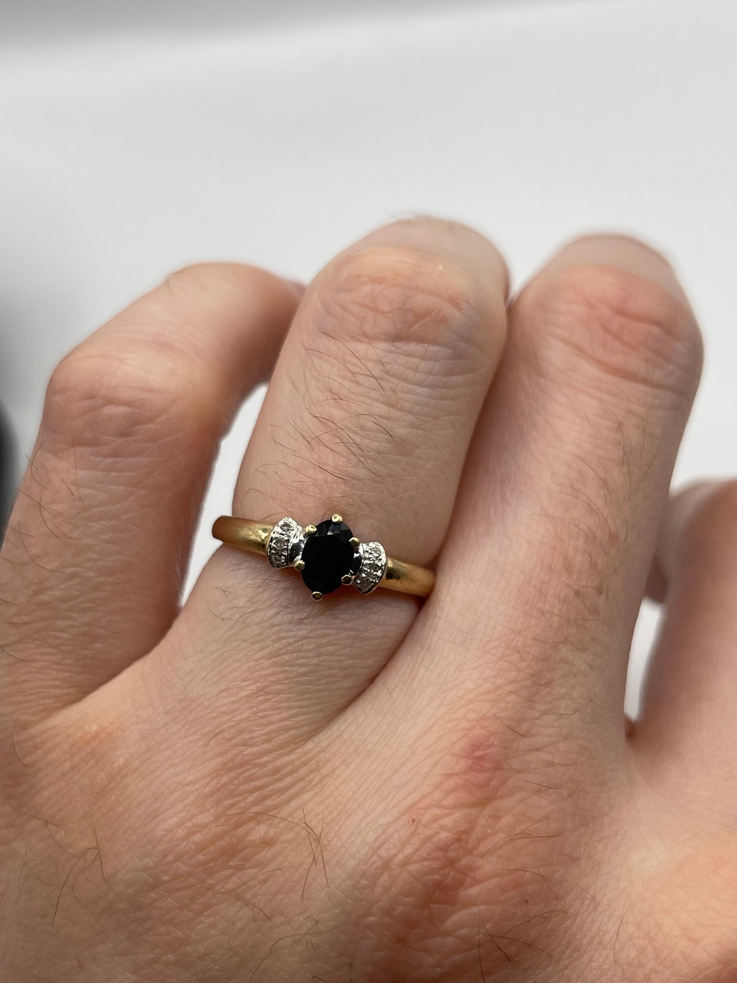 9ct gold sapphire and diamond ring