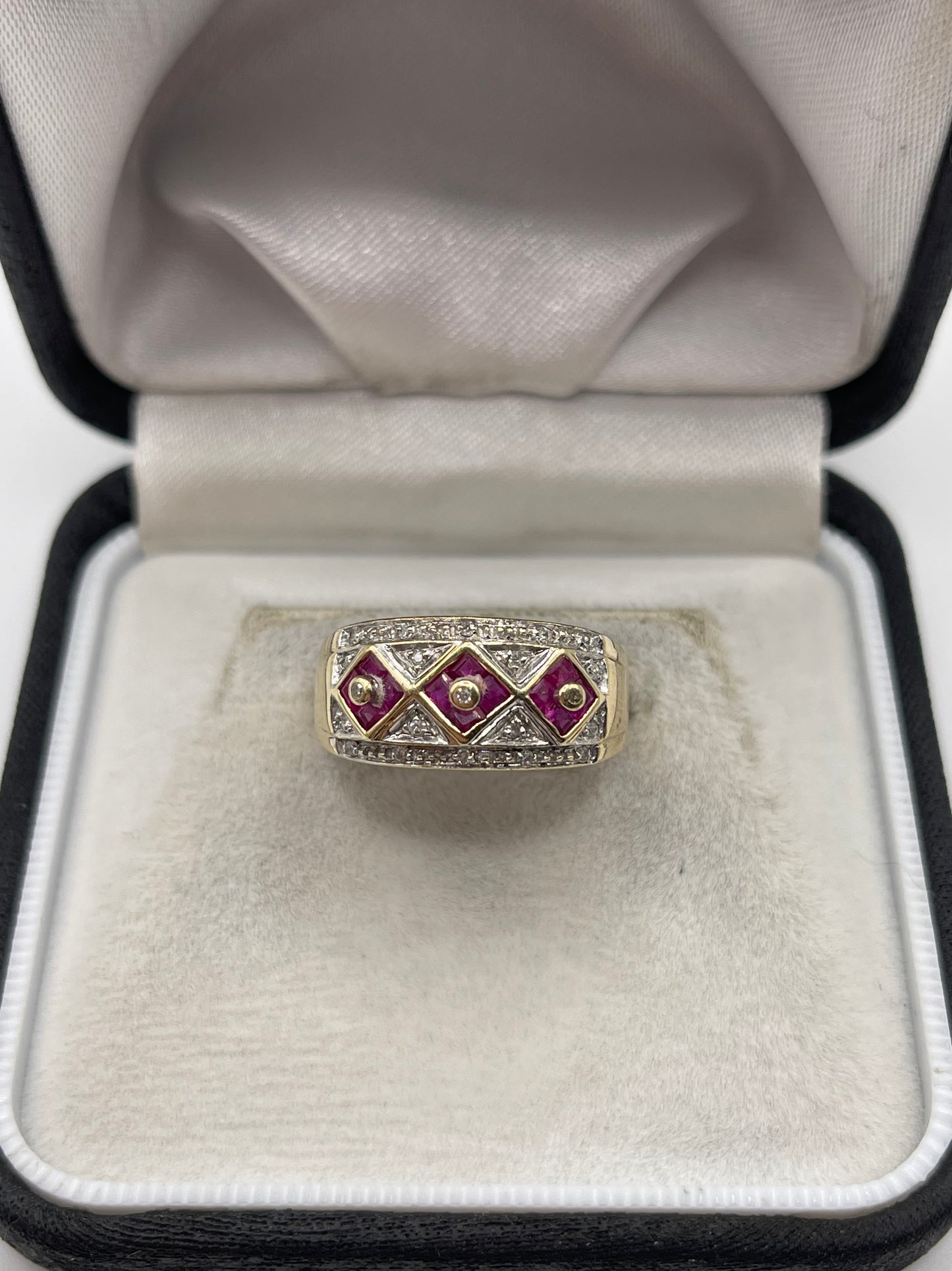 9ct gold ruby and diamond ring