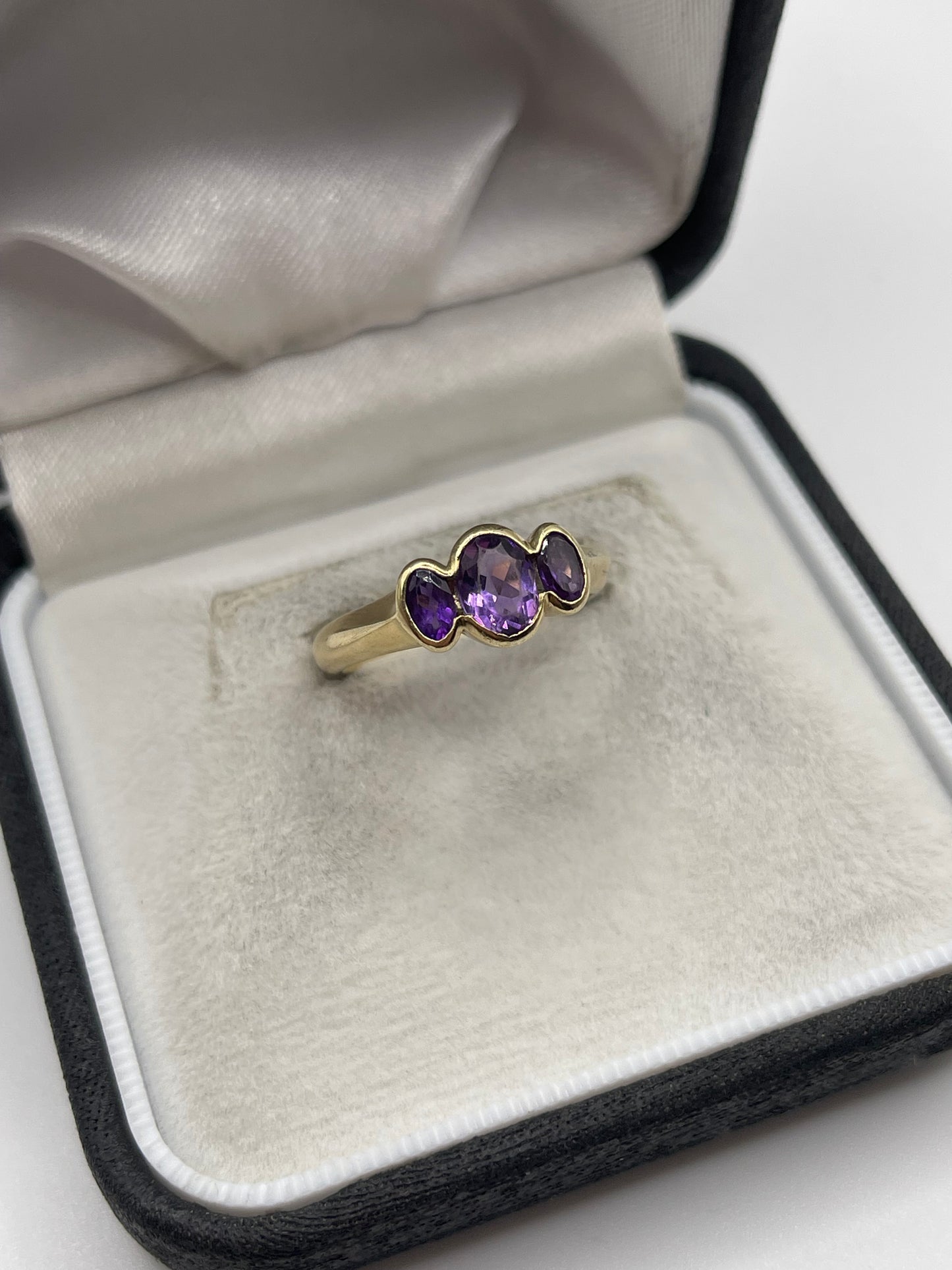 9ct gold amethyst ring
