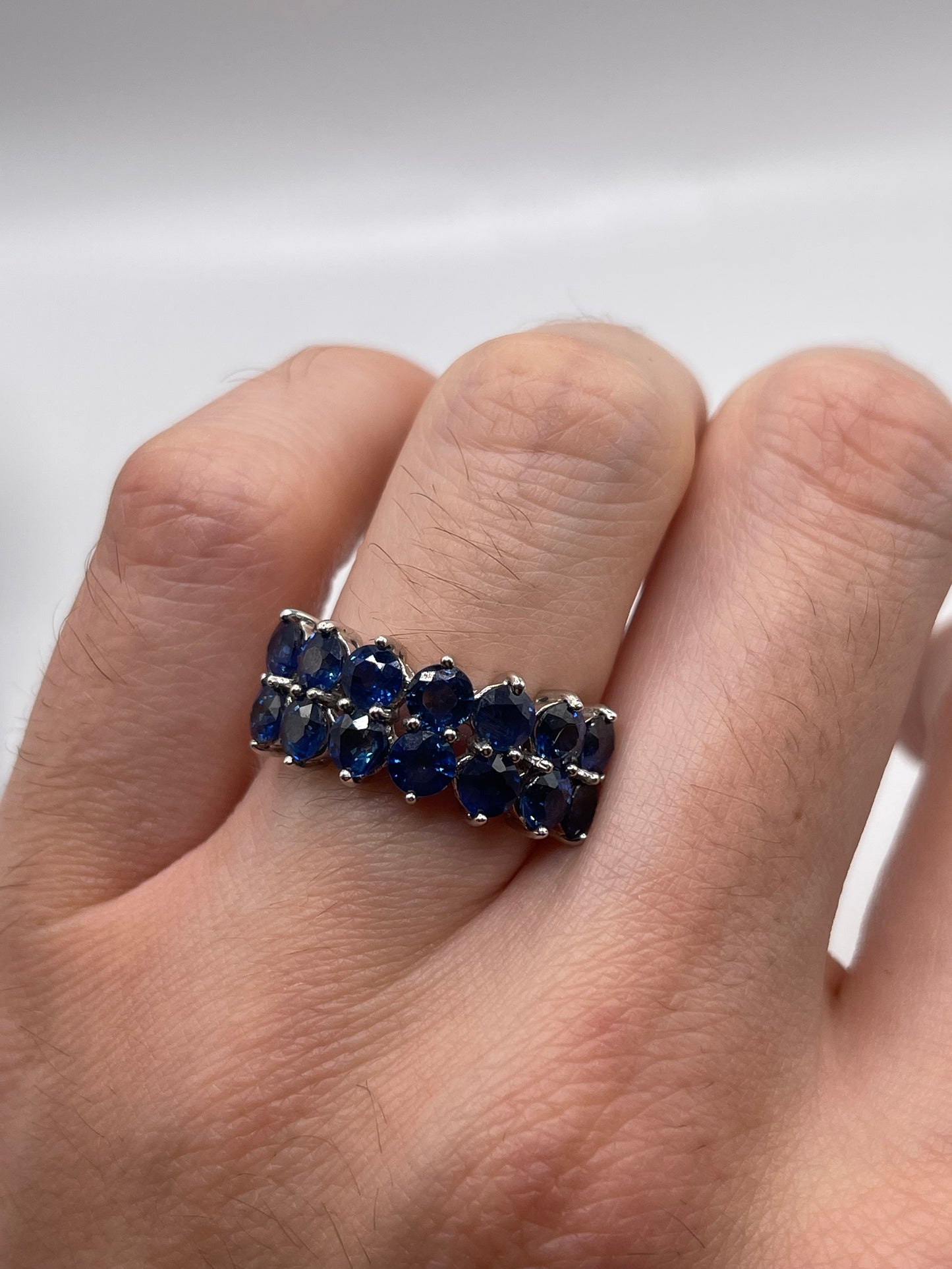 9ct white gold sapphire cluster ring