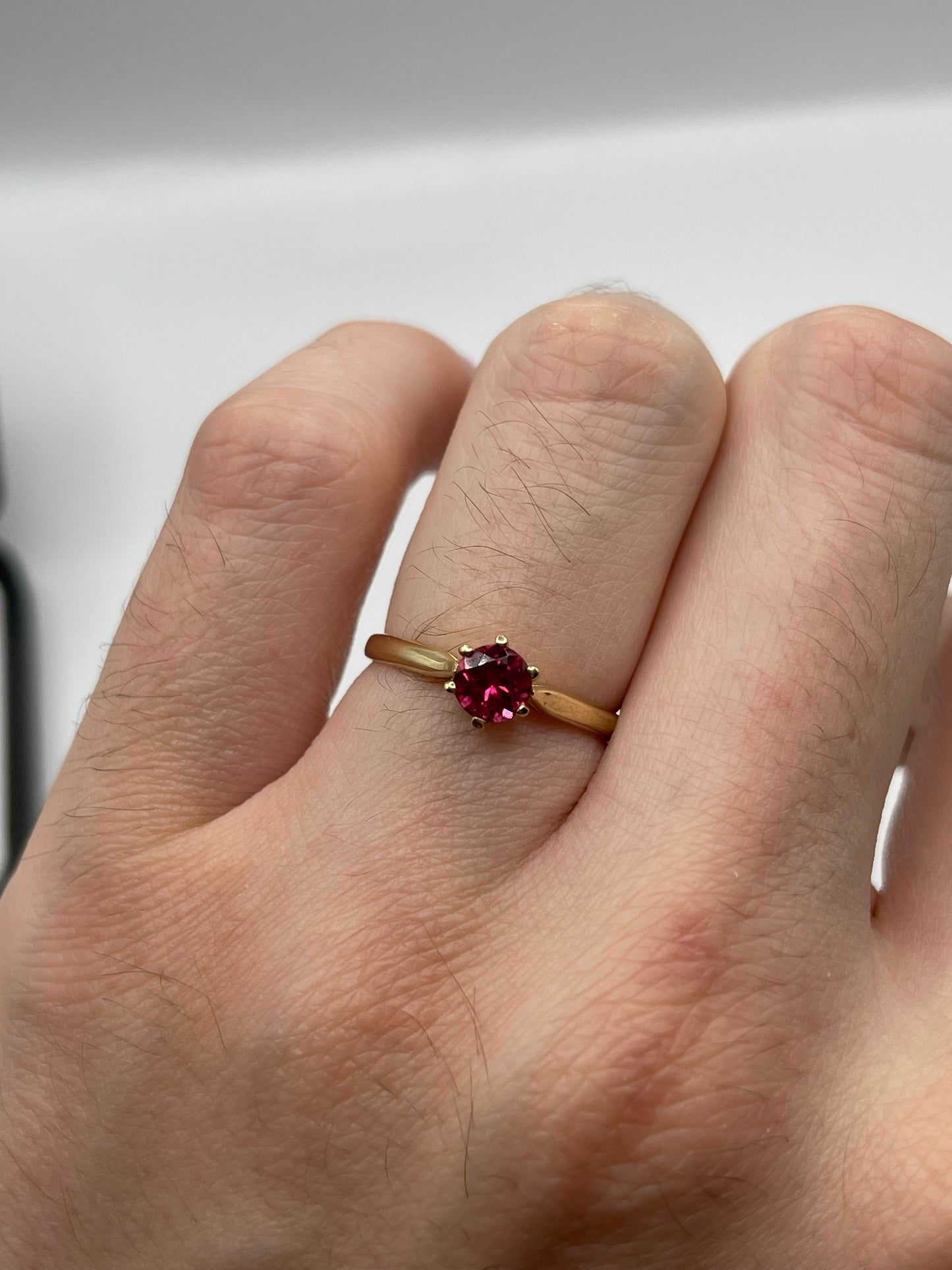 9ct gold topaz ring