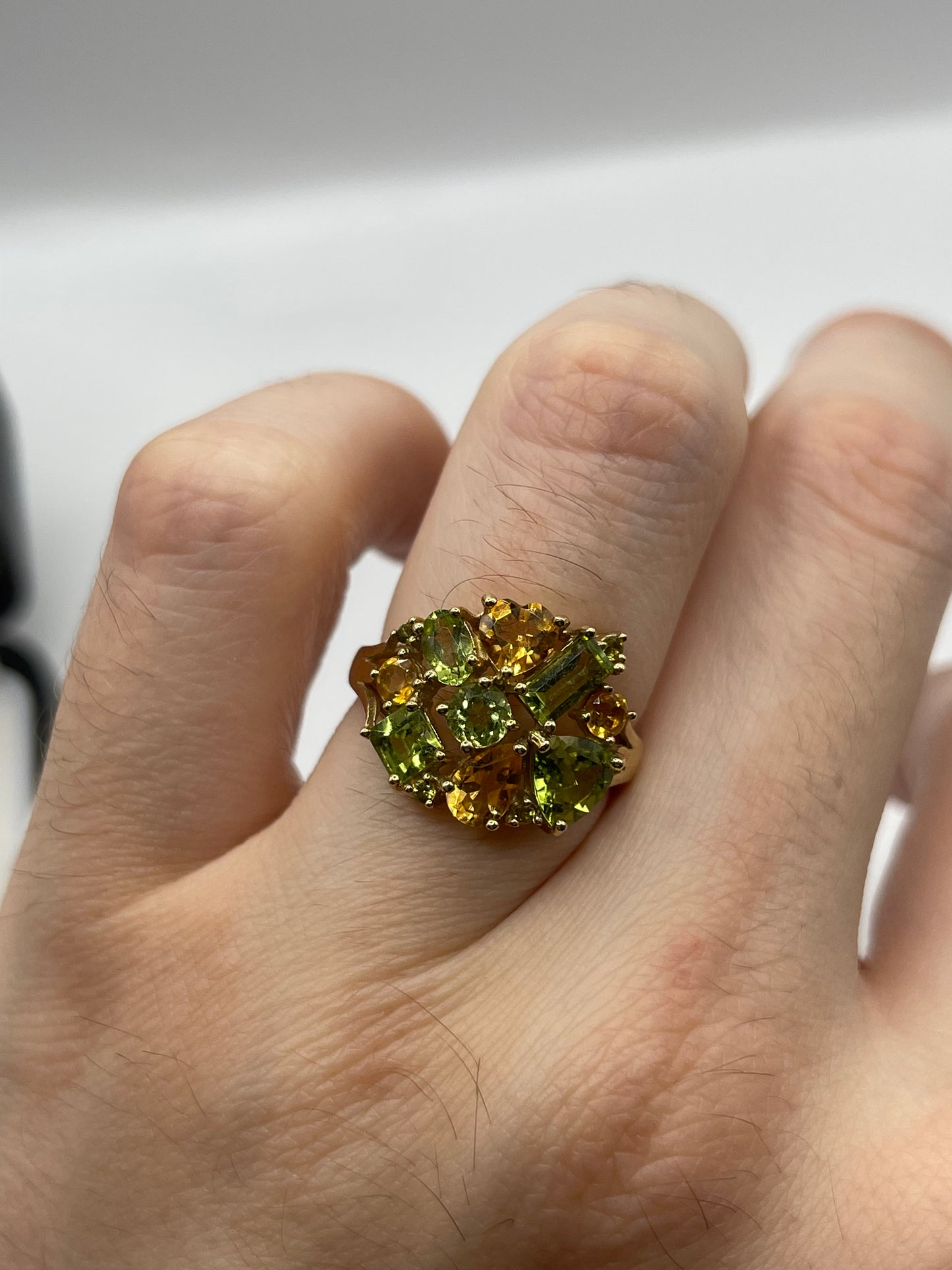 9ct gold citrine and peridot ring