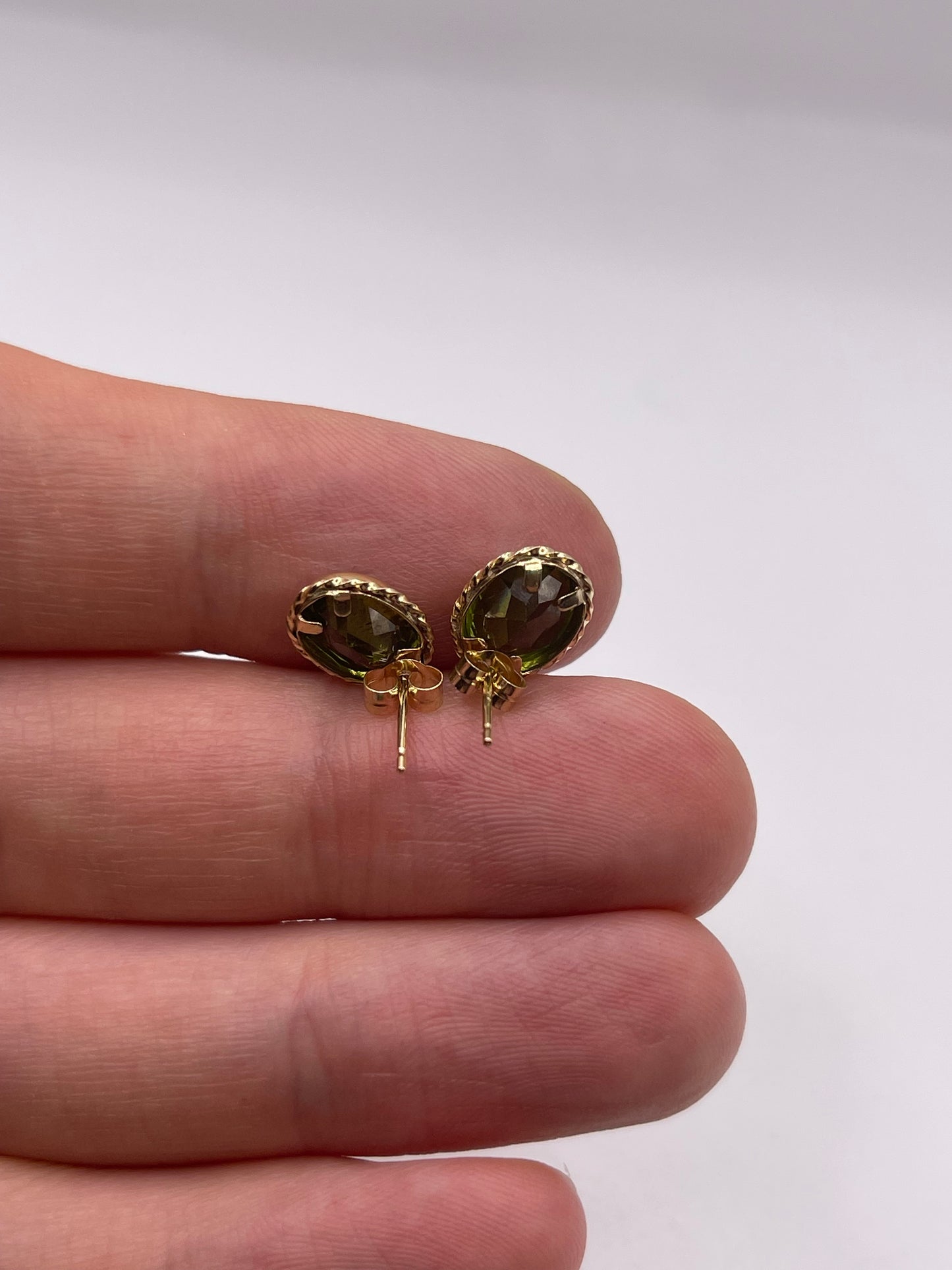 9ct gold peridot earrings