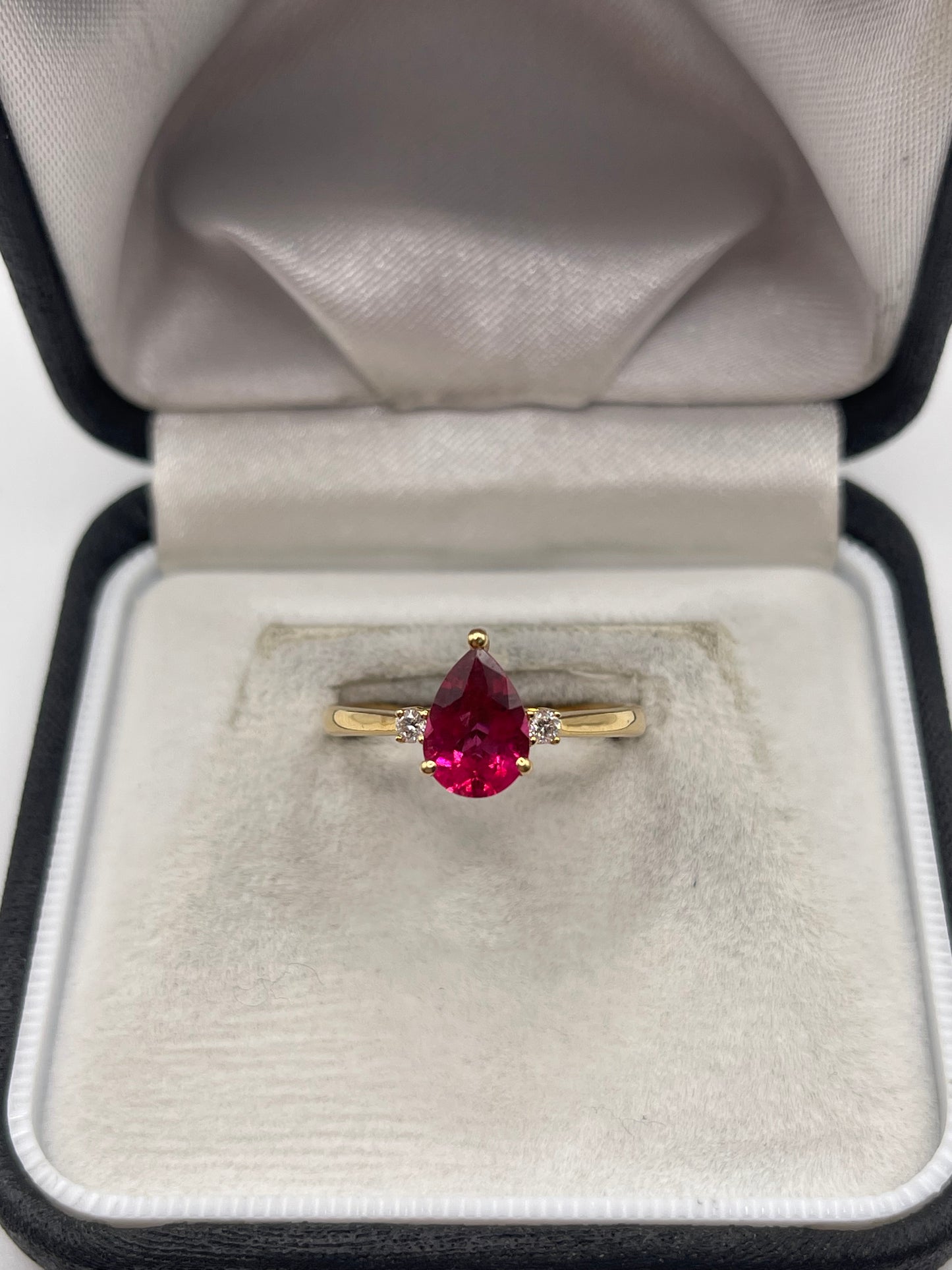 18ct gold tourmaline and diamond ring