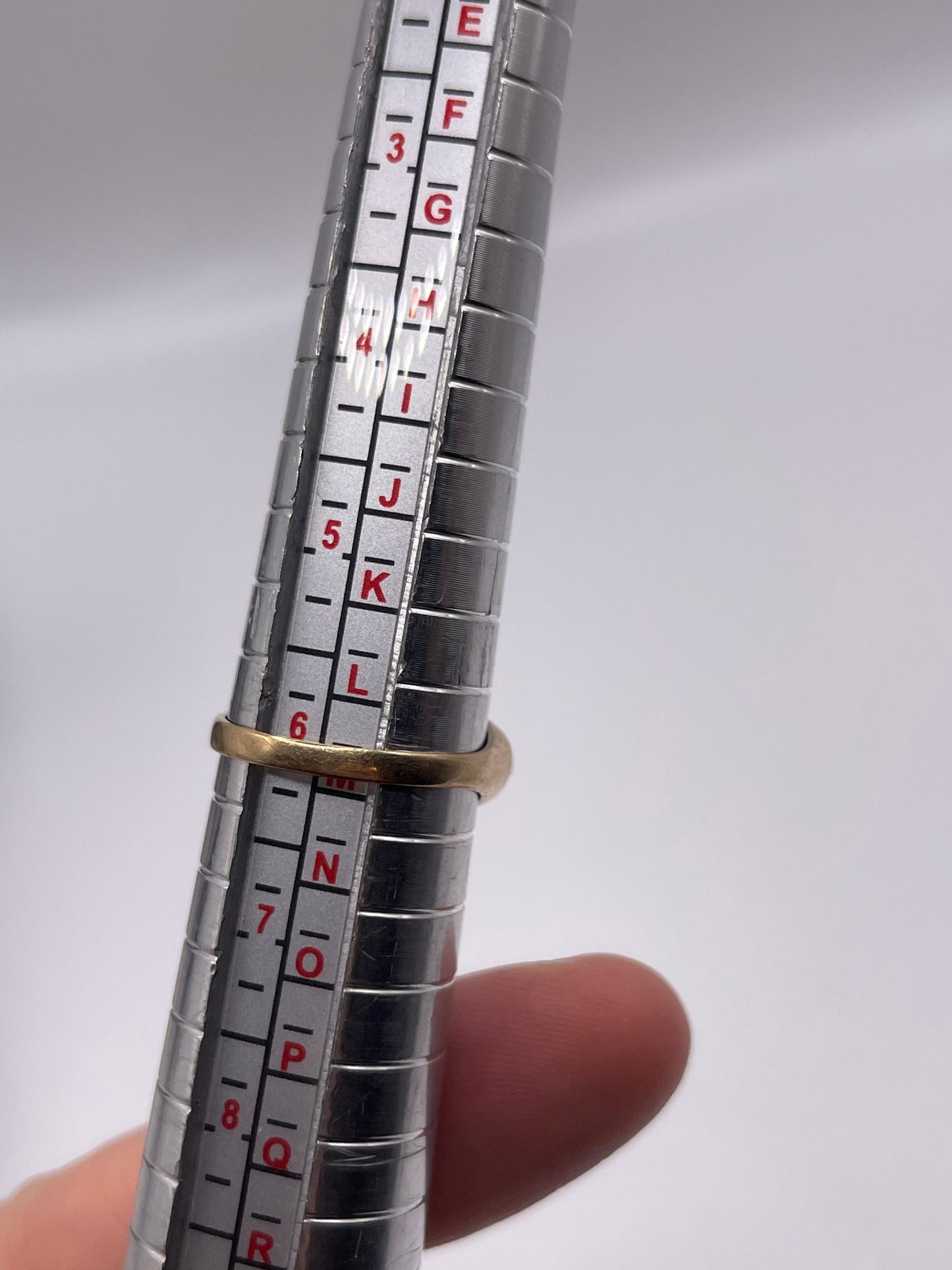 9ct gold tigers eye ring