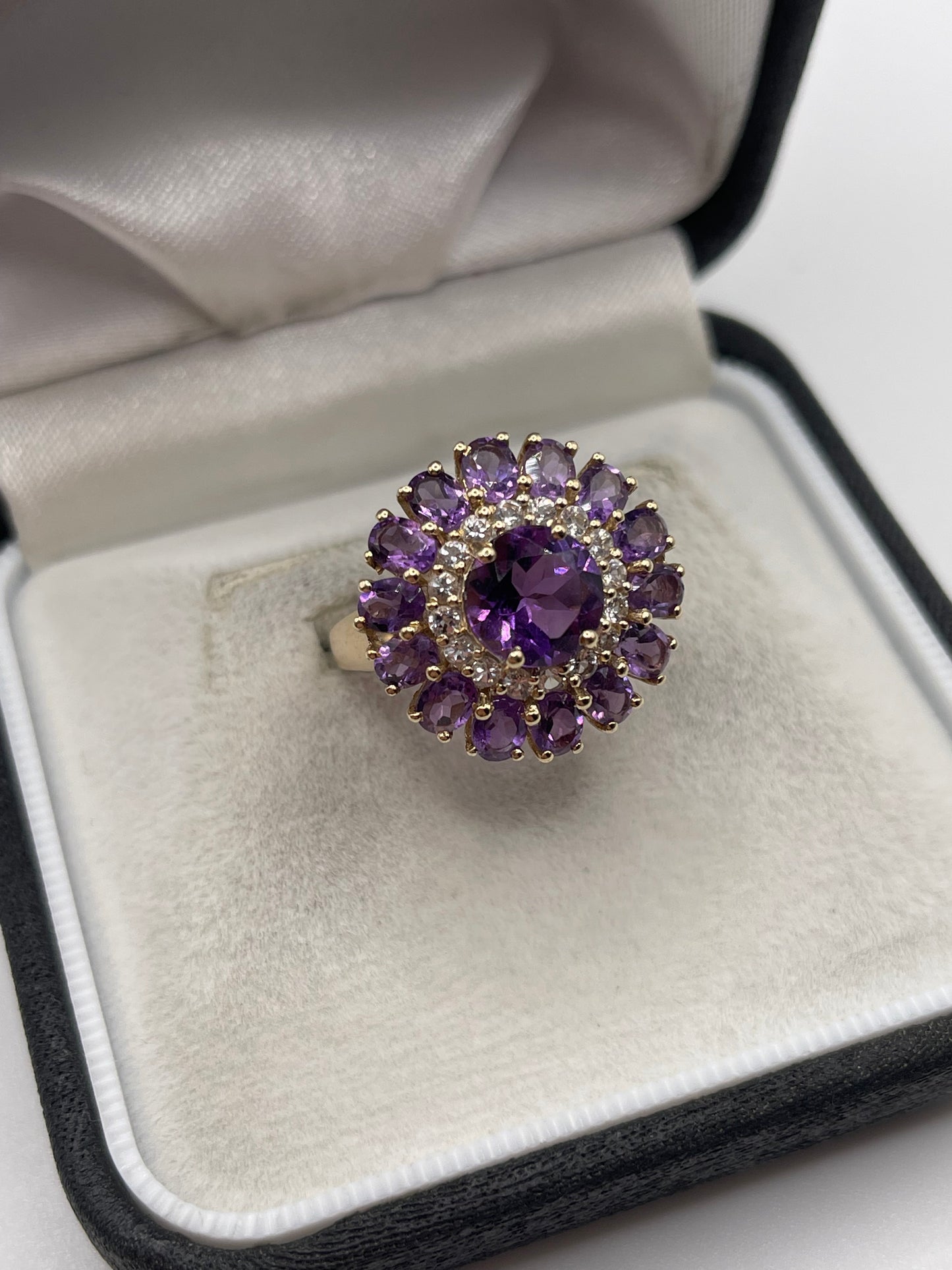 9ct gold amethyst and zircon ring