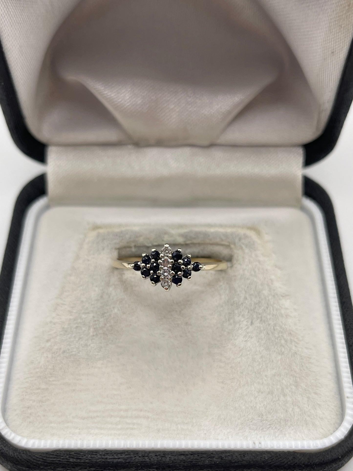9ct gold sapphire and diamond ring