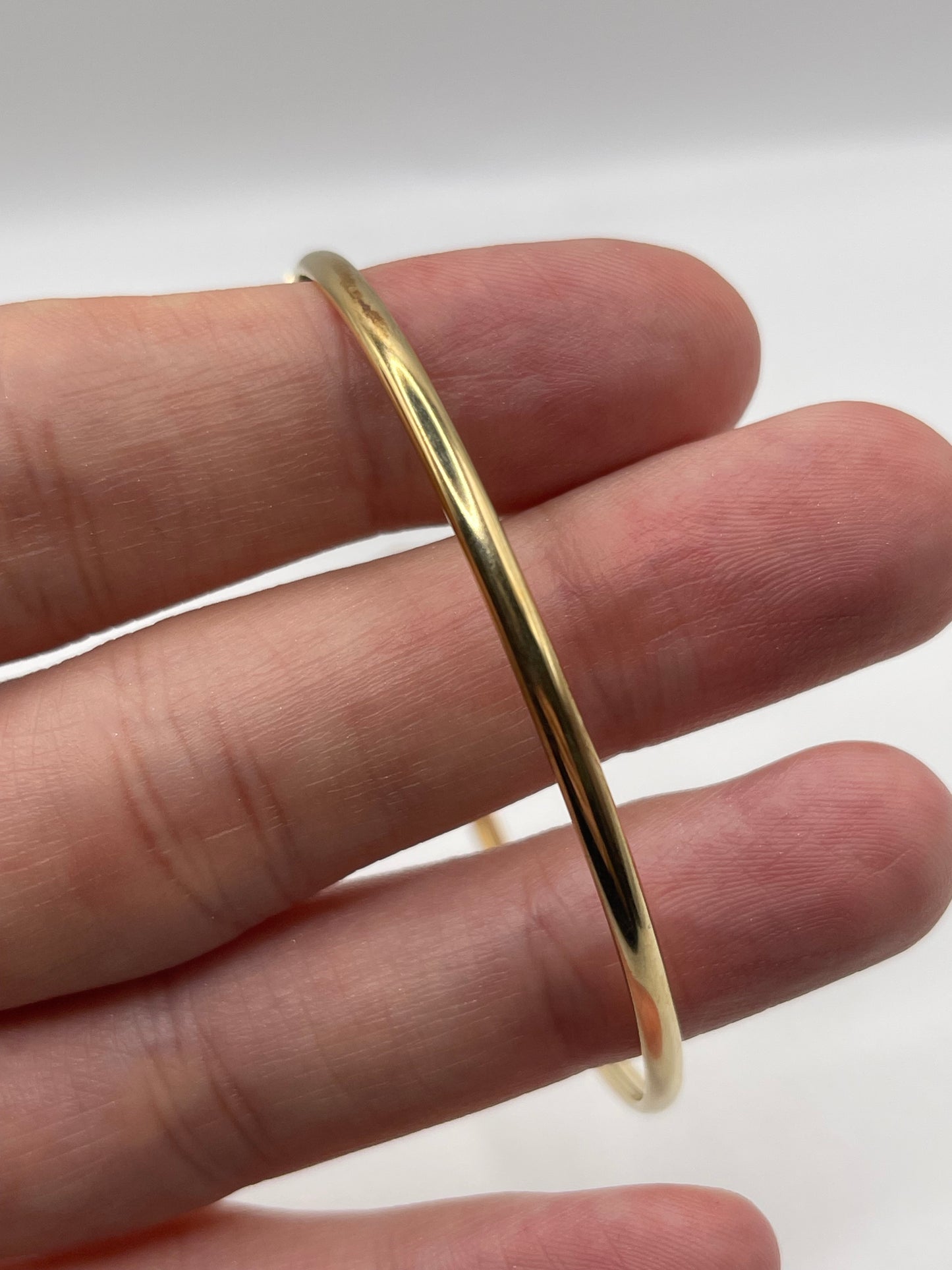 9ct gold sapphire and diamond bangle