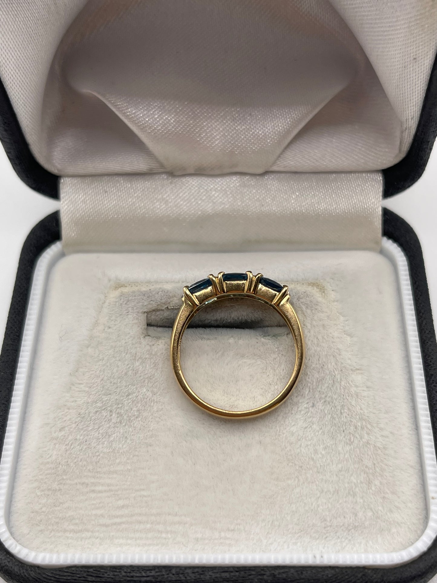 9ct gold topaz and diamond ring