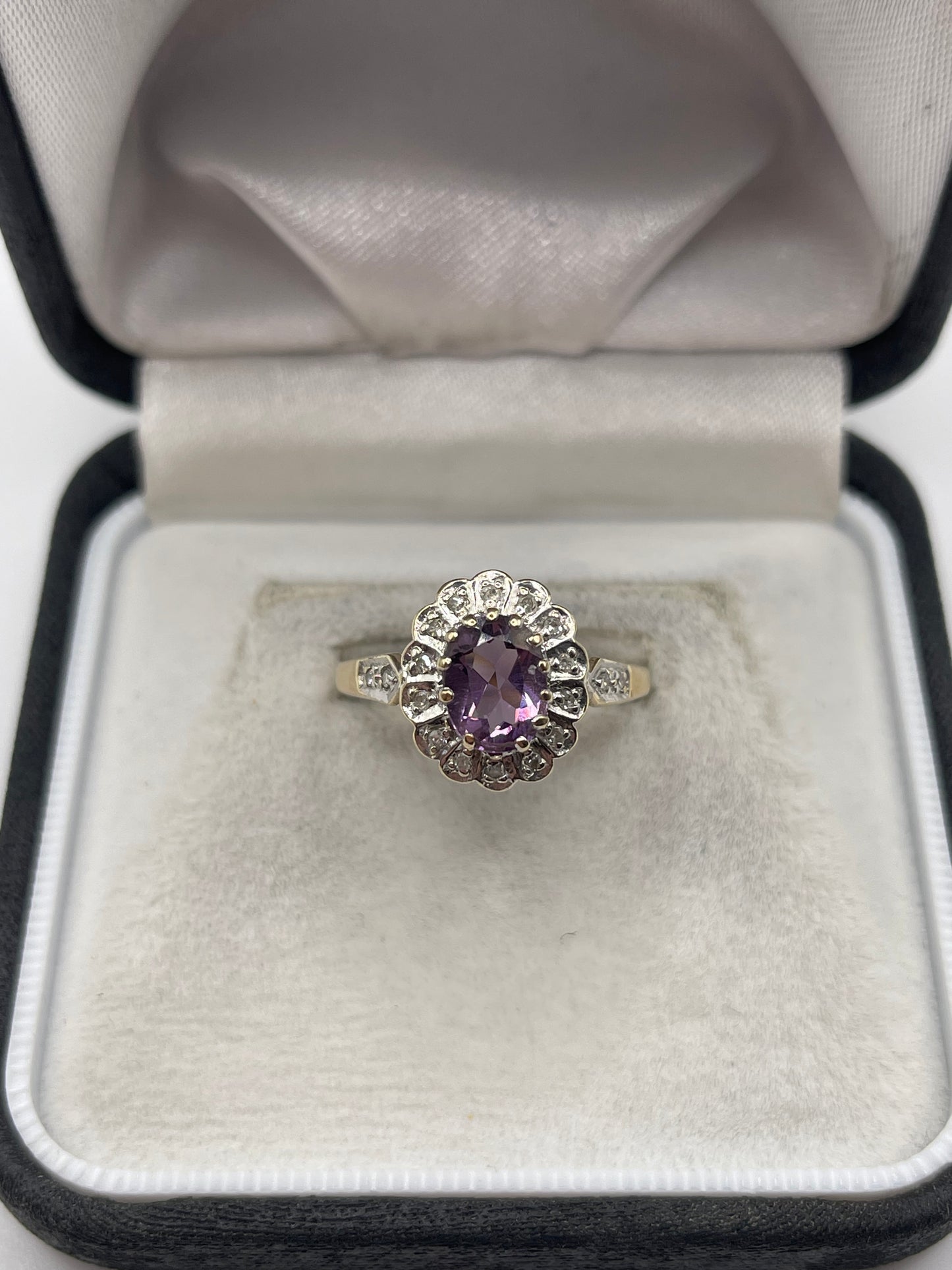 9ct gold amethyst and diamond ring