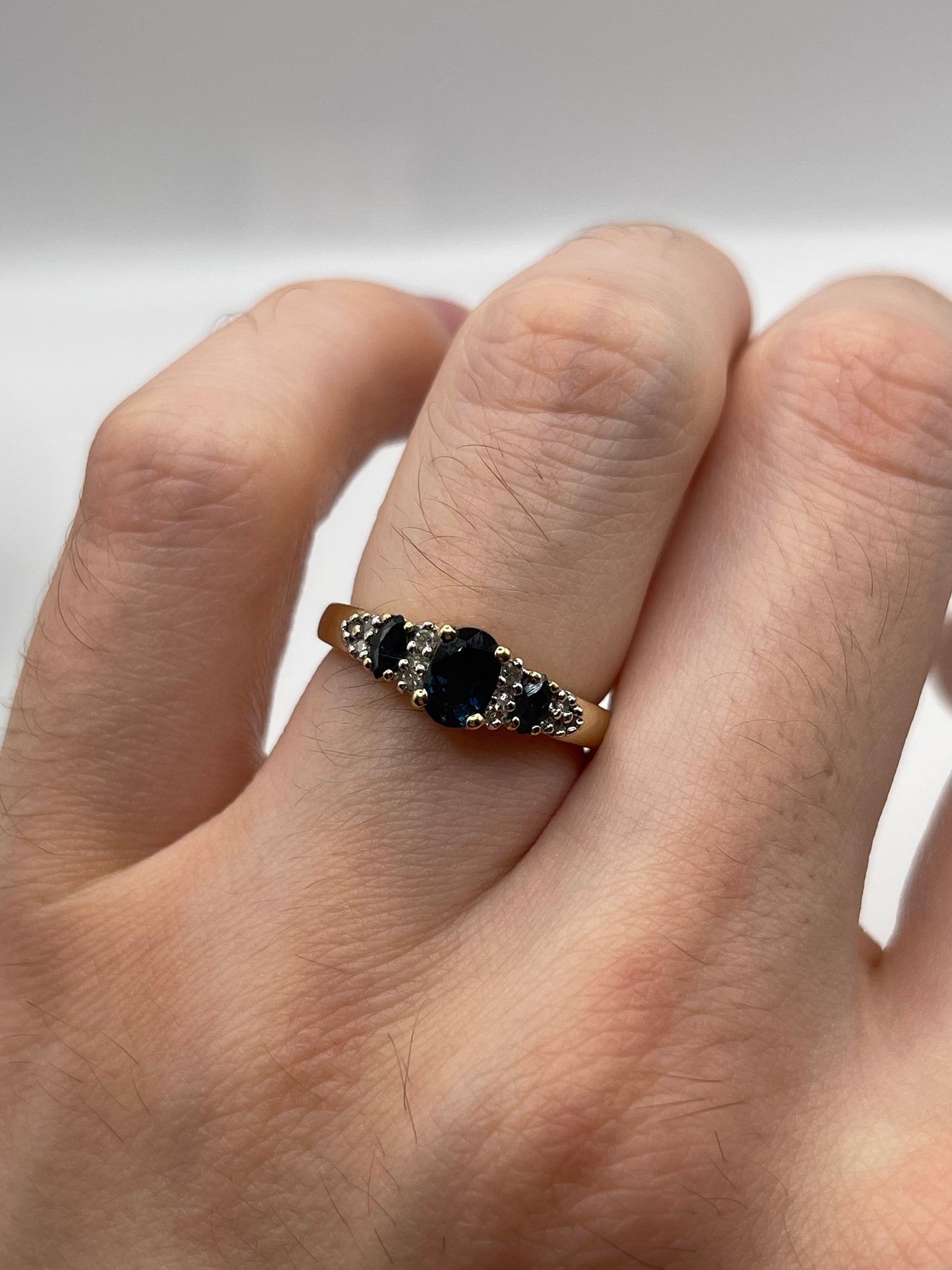 9ct gold sapphire and diamond ring