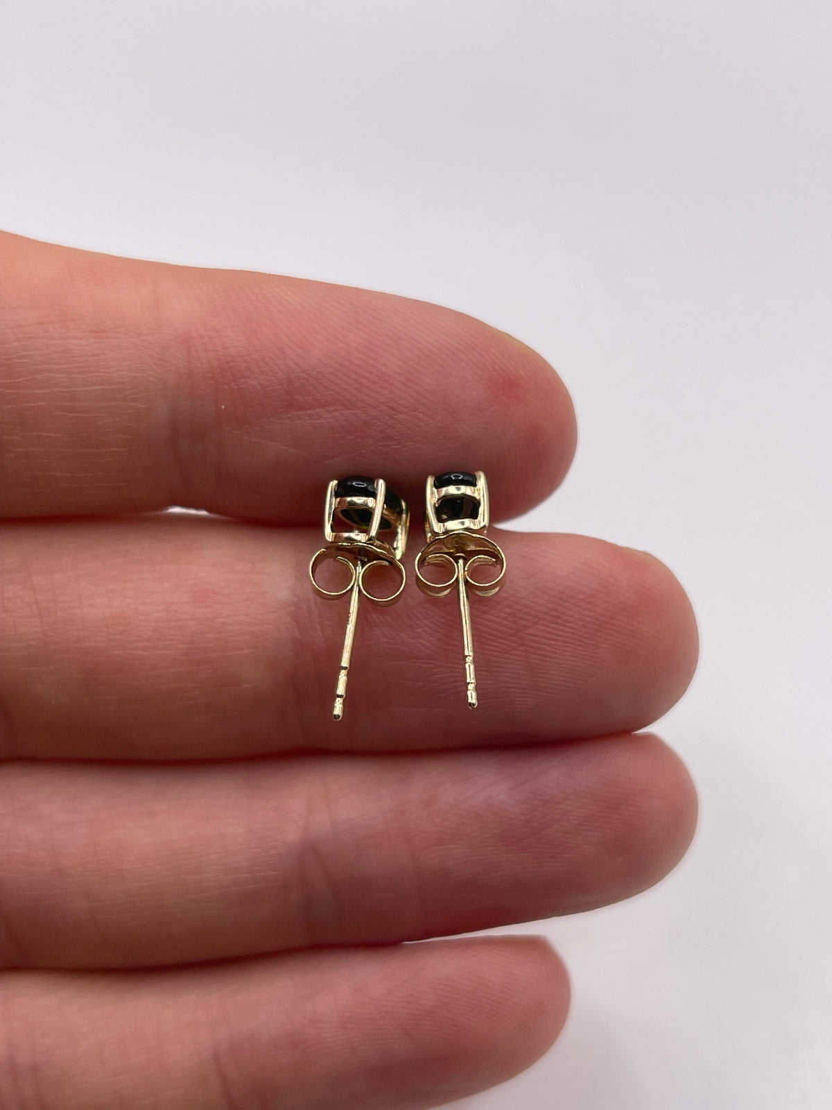 9ct gold diopside earrings